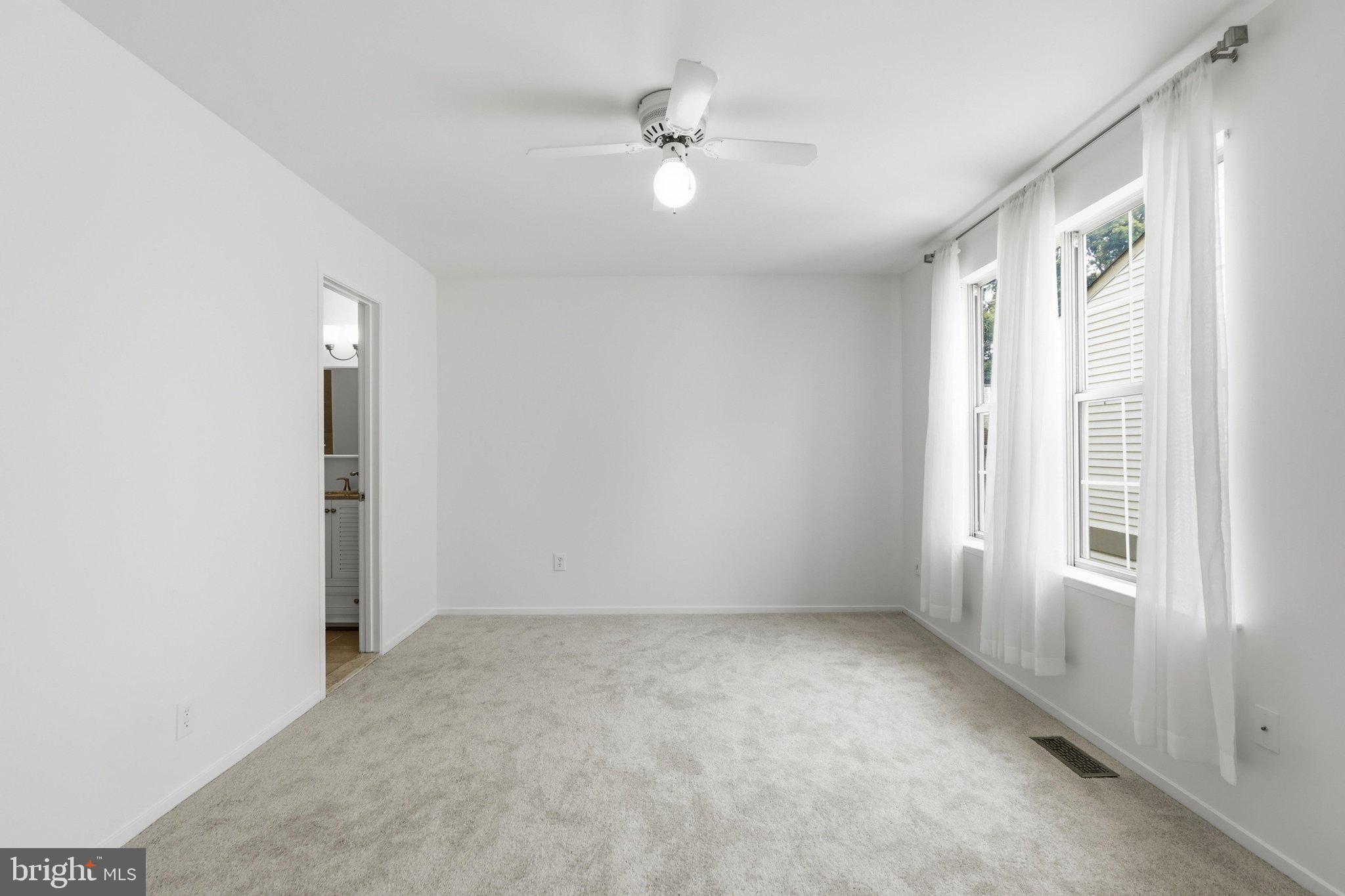 OAKWOOD COMMONS AT BURKE - Residential
