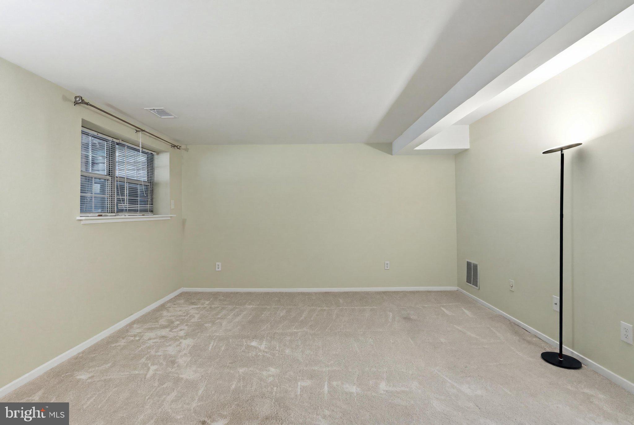 OAKWOOD COMMONS AT BURKE - Residential