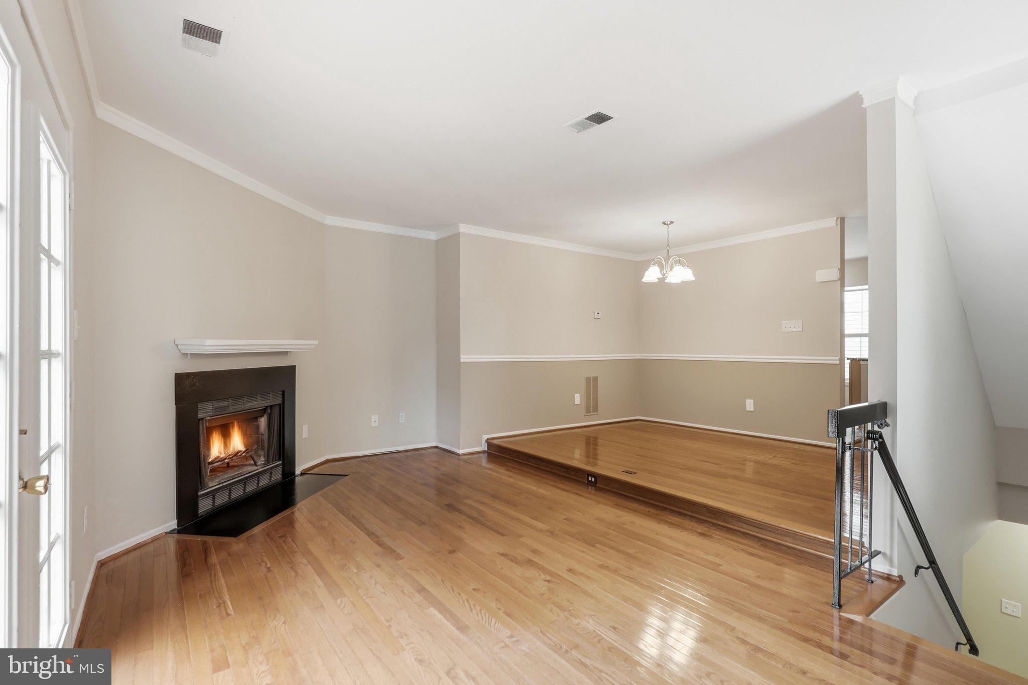 OAKWOOD COMMONS AT BURKE - Residential