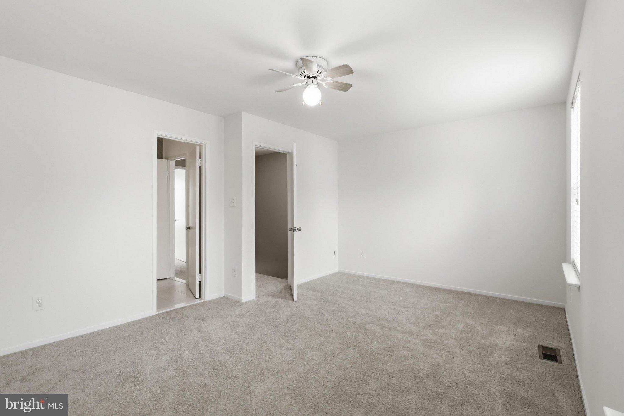 OAKWOOD COMMONS AT BURKE - Residential