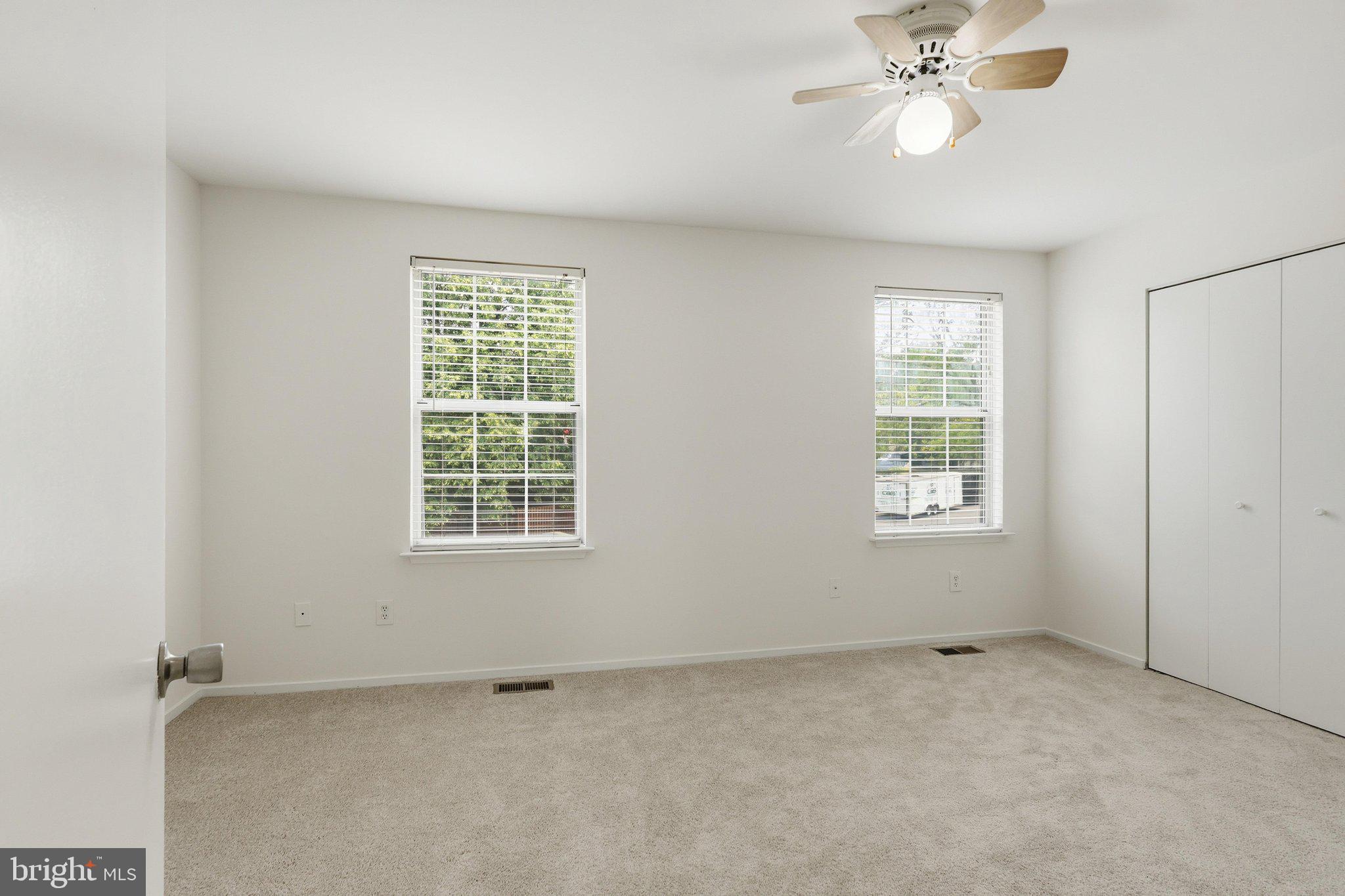 OAKWOOD COMMONS AT BURKE - Residential