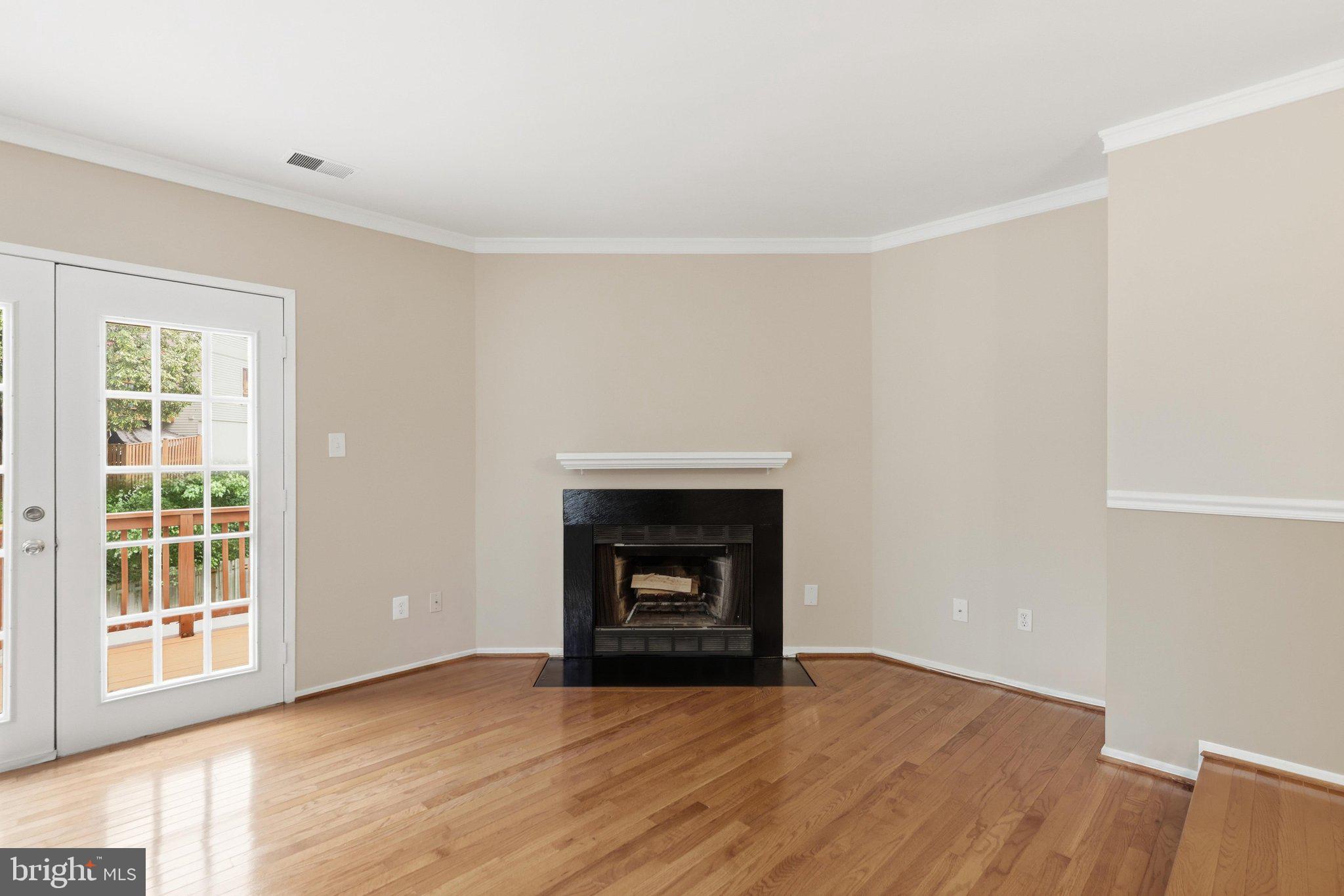 OAKWOOD COMMONS AT BURKE - Residential