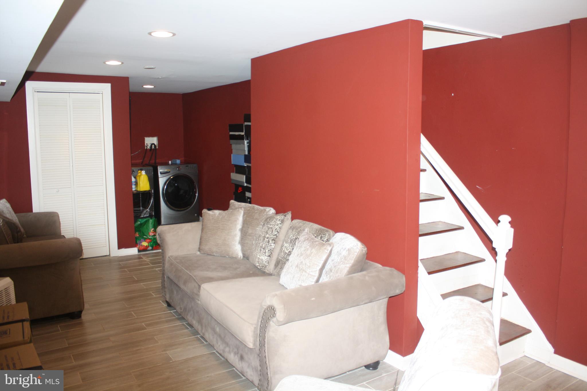 OVERBROOK - Residential
