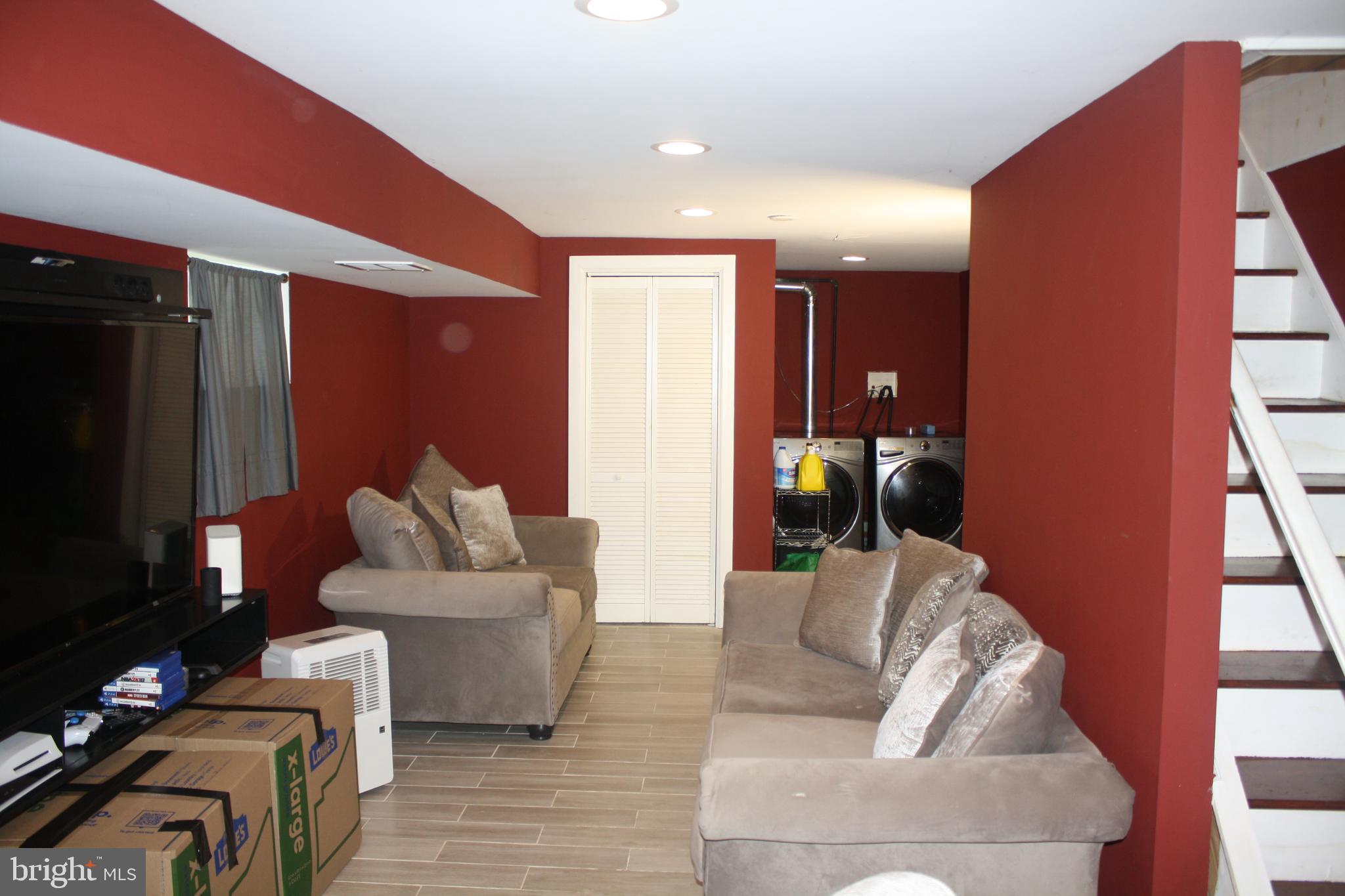 OVERBROOK - Residential