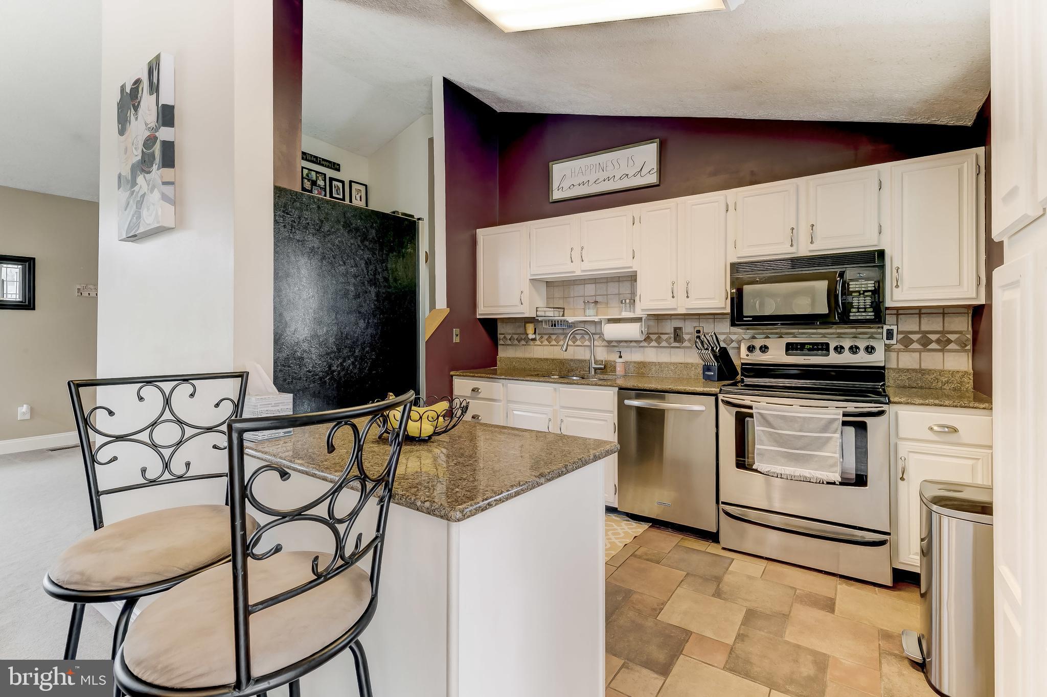 LAUREL VALLEY - Residential