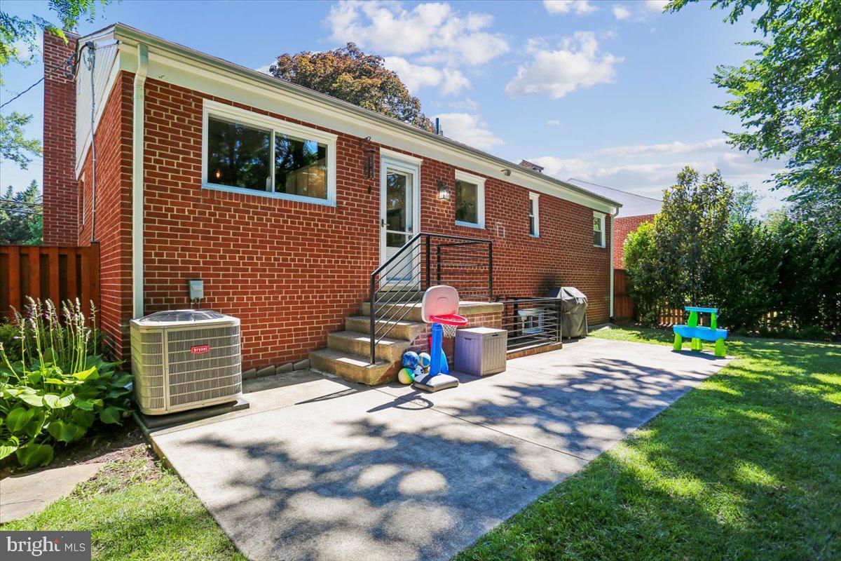 GARRETT PARK ESTATES - Residential
