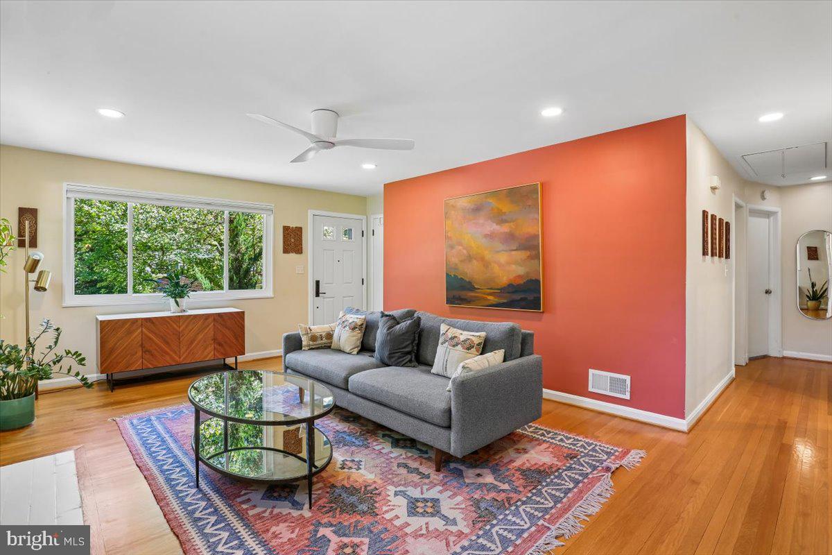 GARRETT PARK ESTATES - Residential