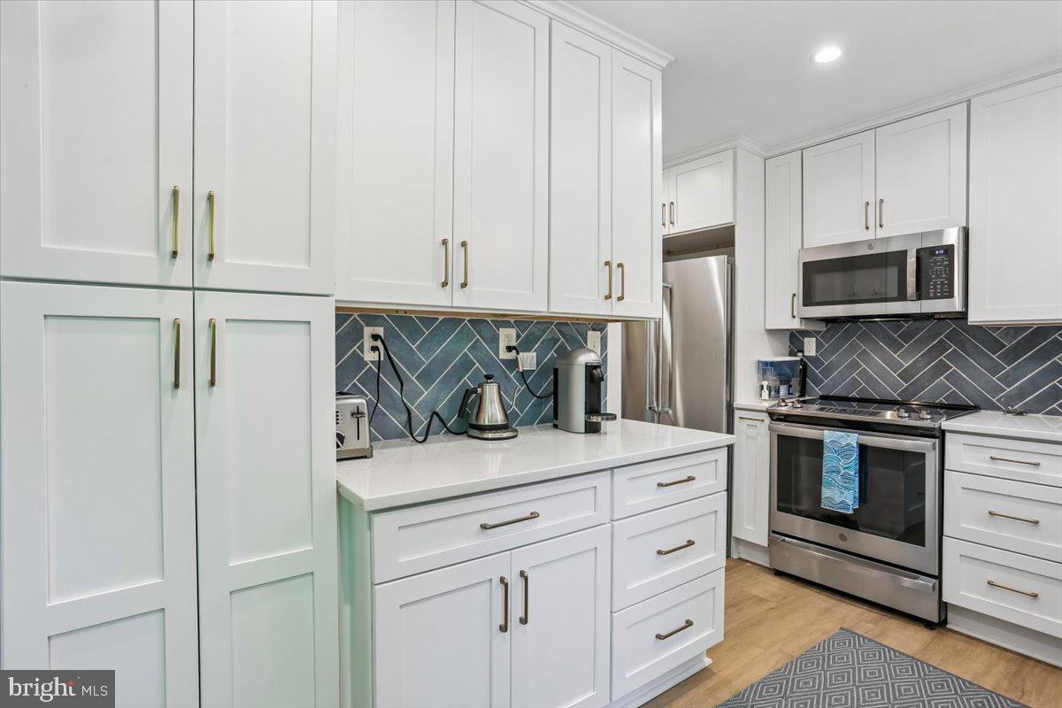 GARRETT PARK ESTATES - Residential