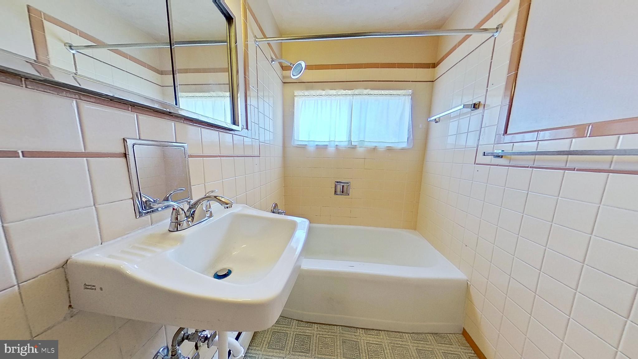 SPRINGETTSBURY TWP - Residential Lease