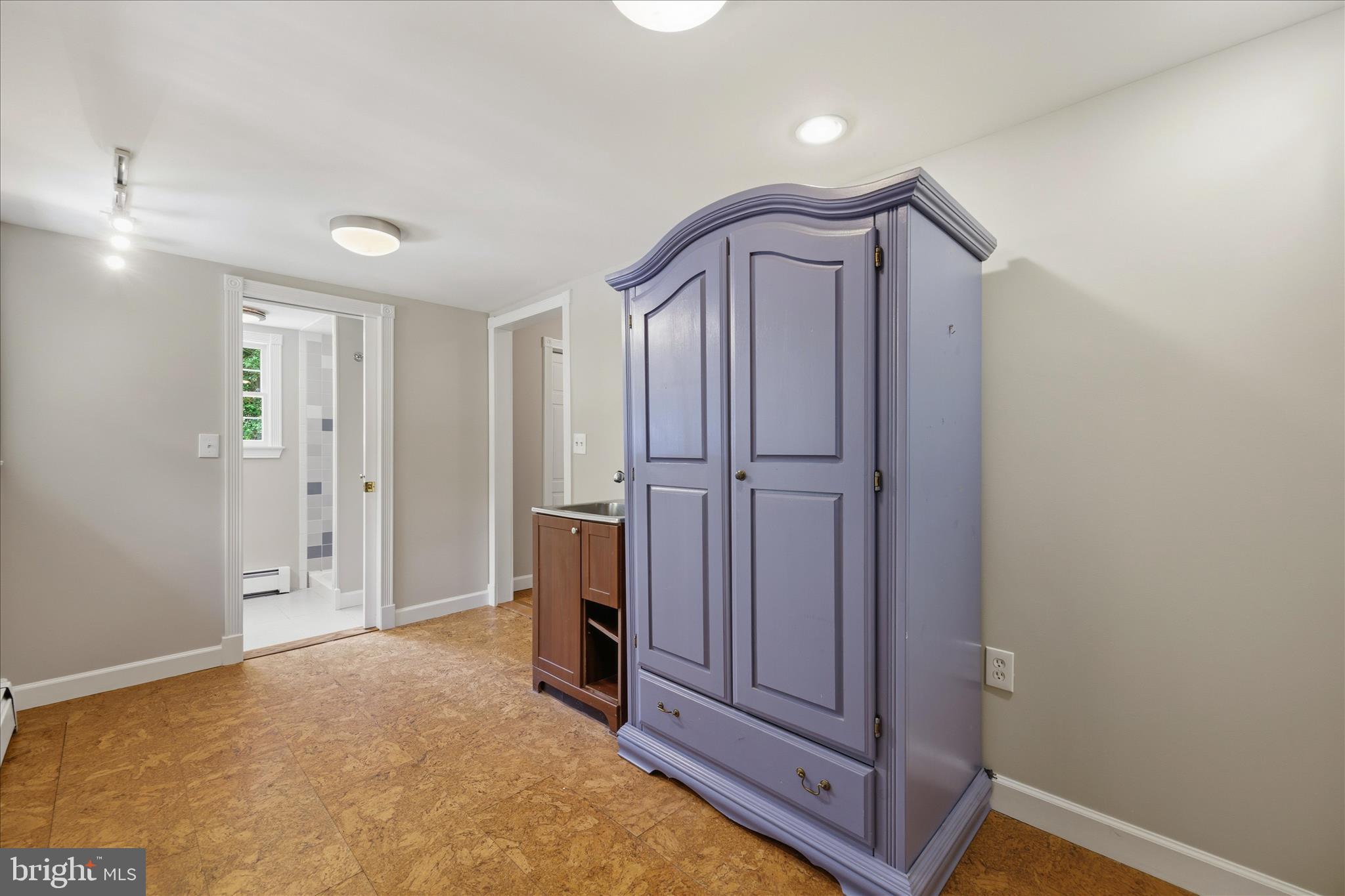 SUNSET KNOLL - Residential