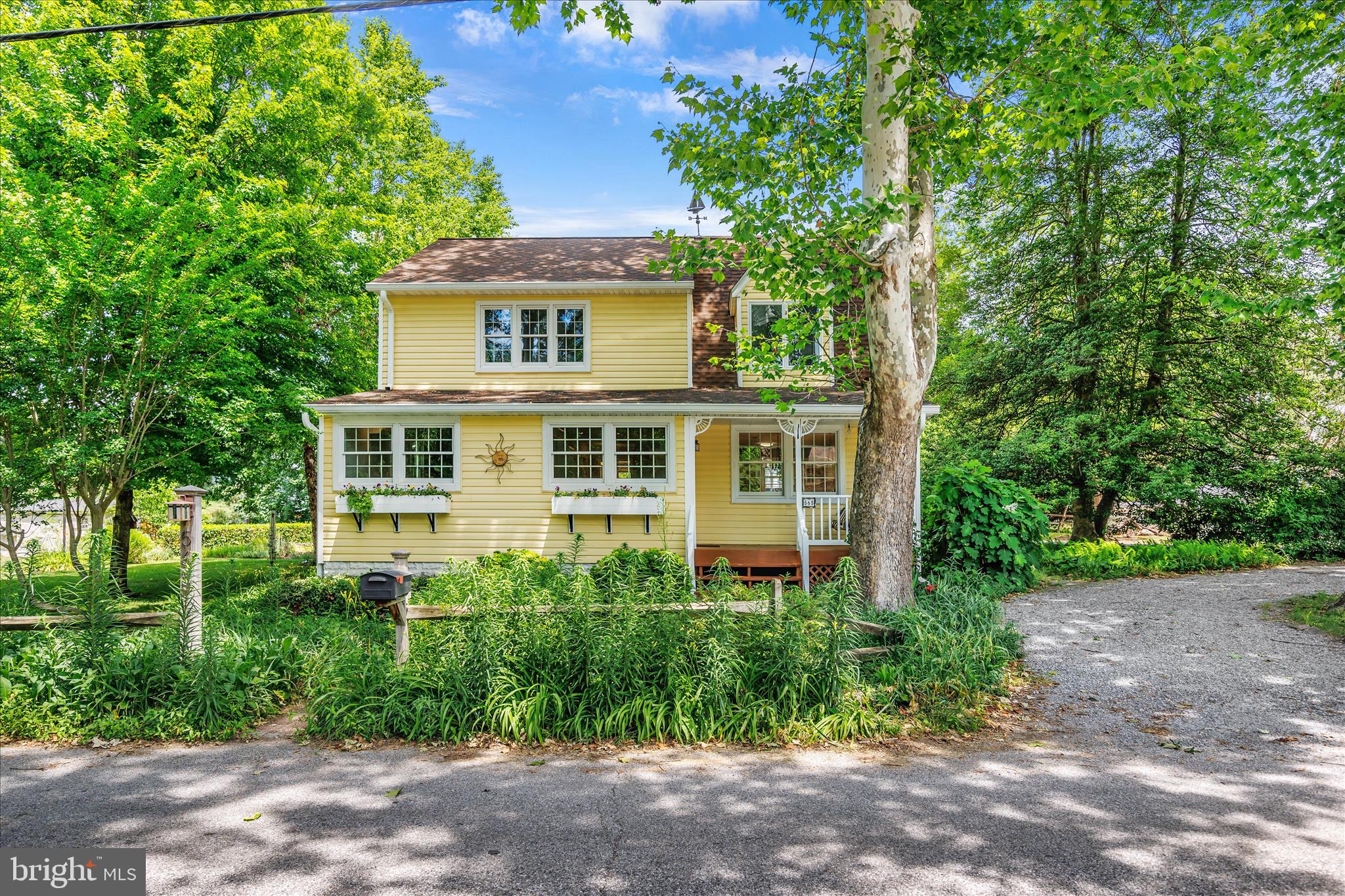 SUNSET KNOLL - Residential