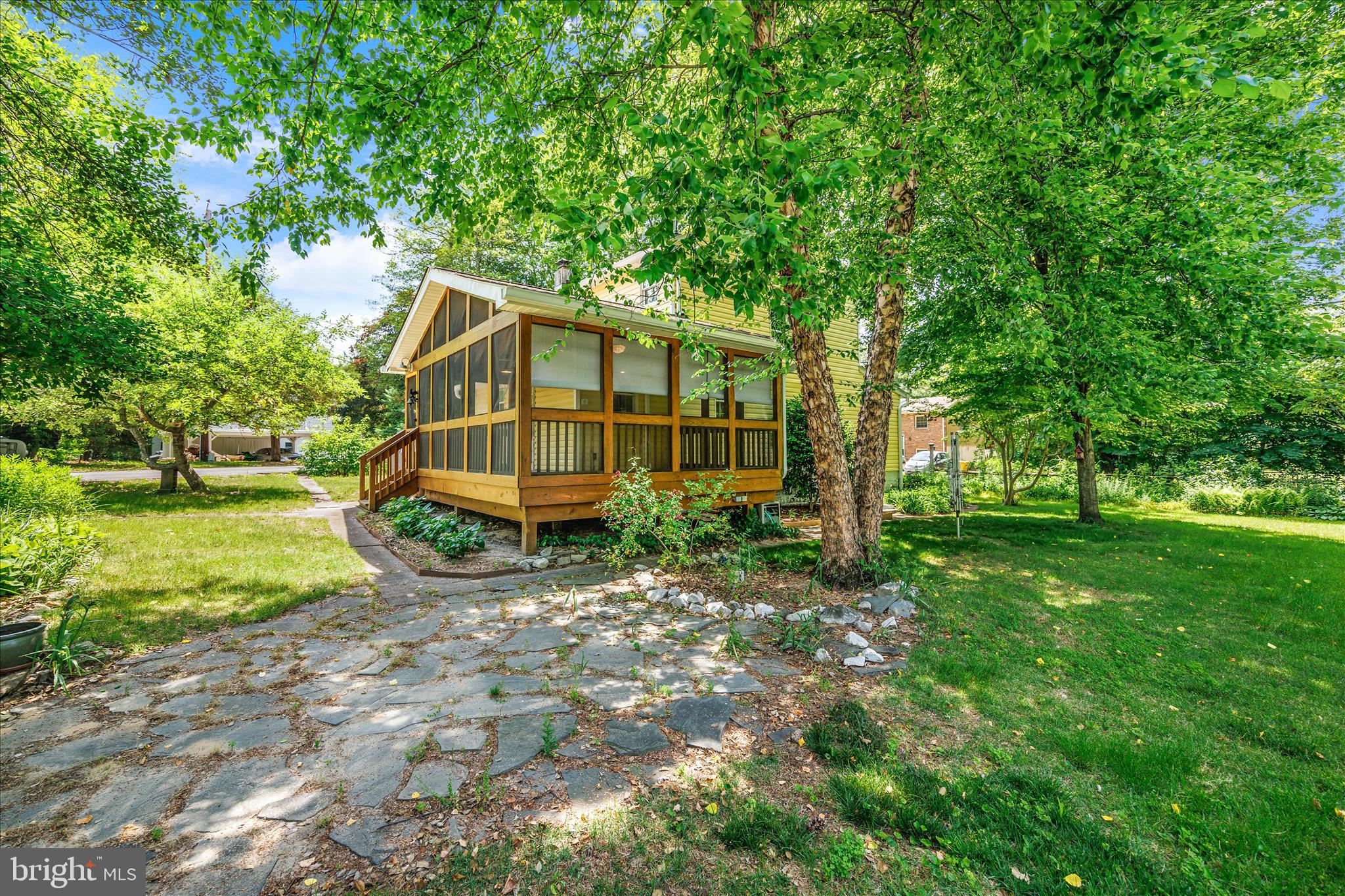 SUNSET KNOLL - Residential