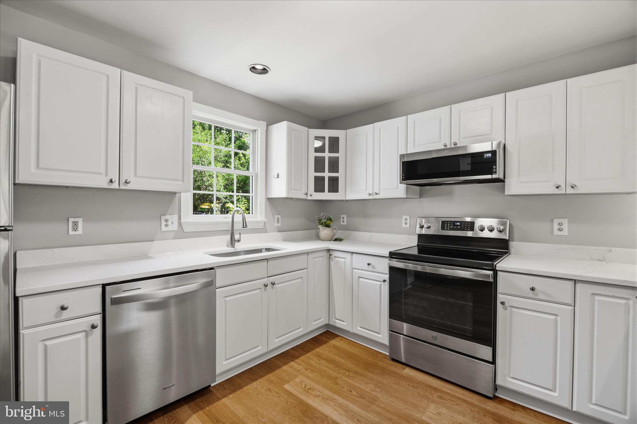 SUNSET KNOLL - Residential