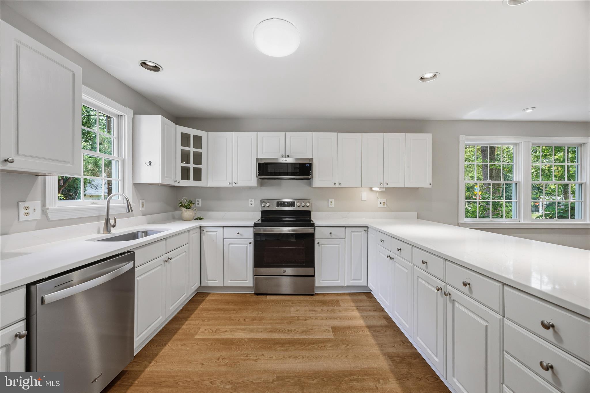 SUNSET KNOLL - Residential