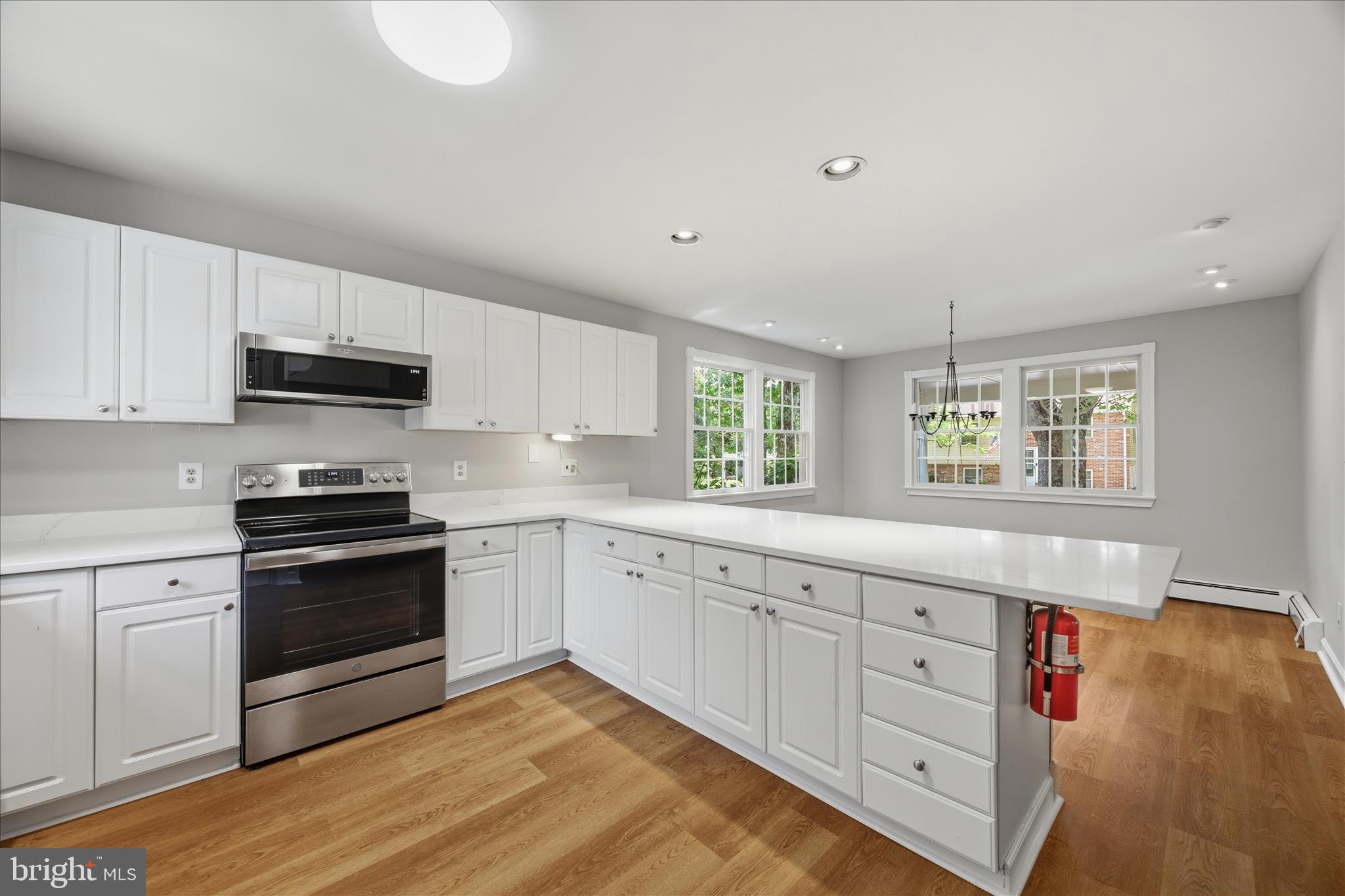 SUNSET KNOLL - Residential