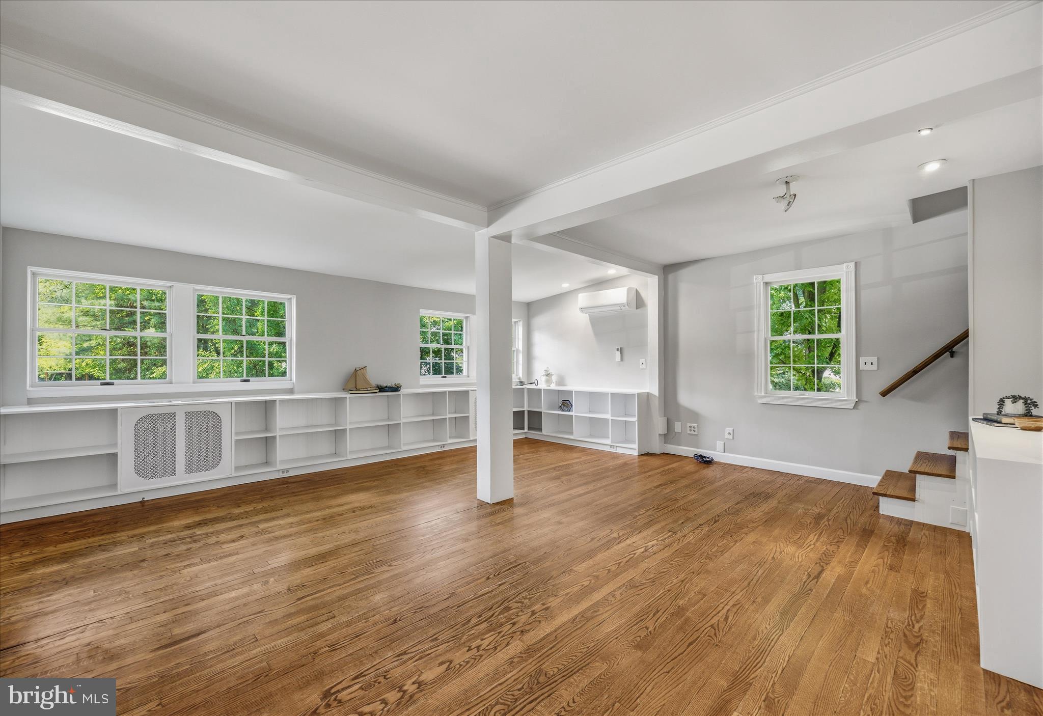 SUNSET KNOLL - Residential