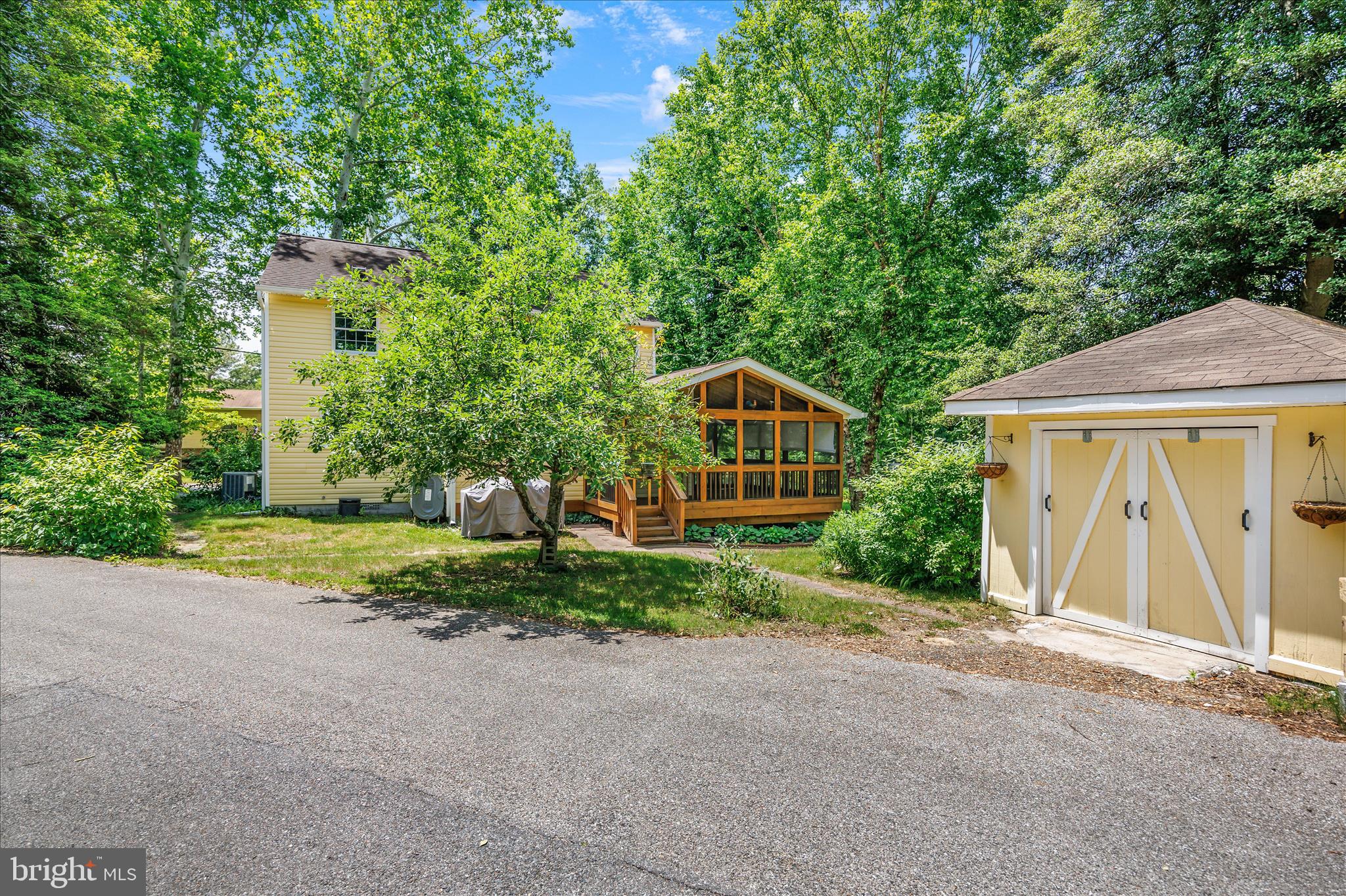 SUNSET KNOLL - Residential