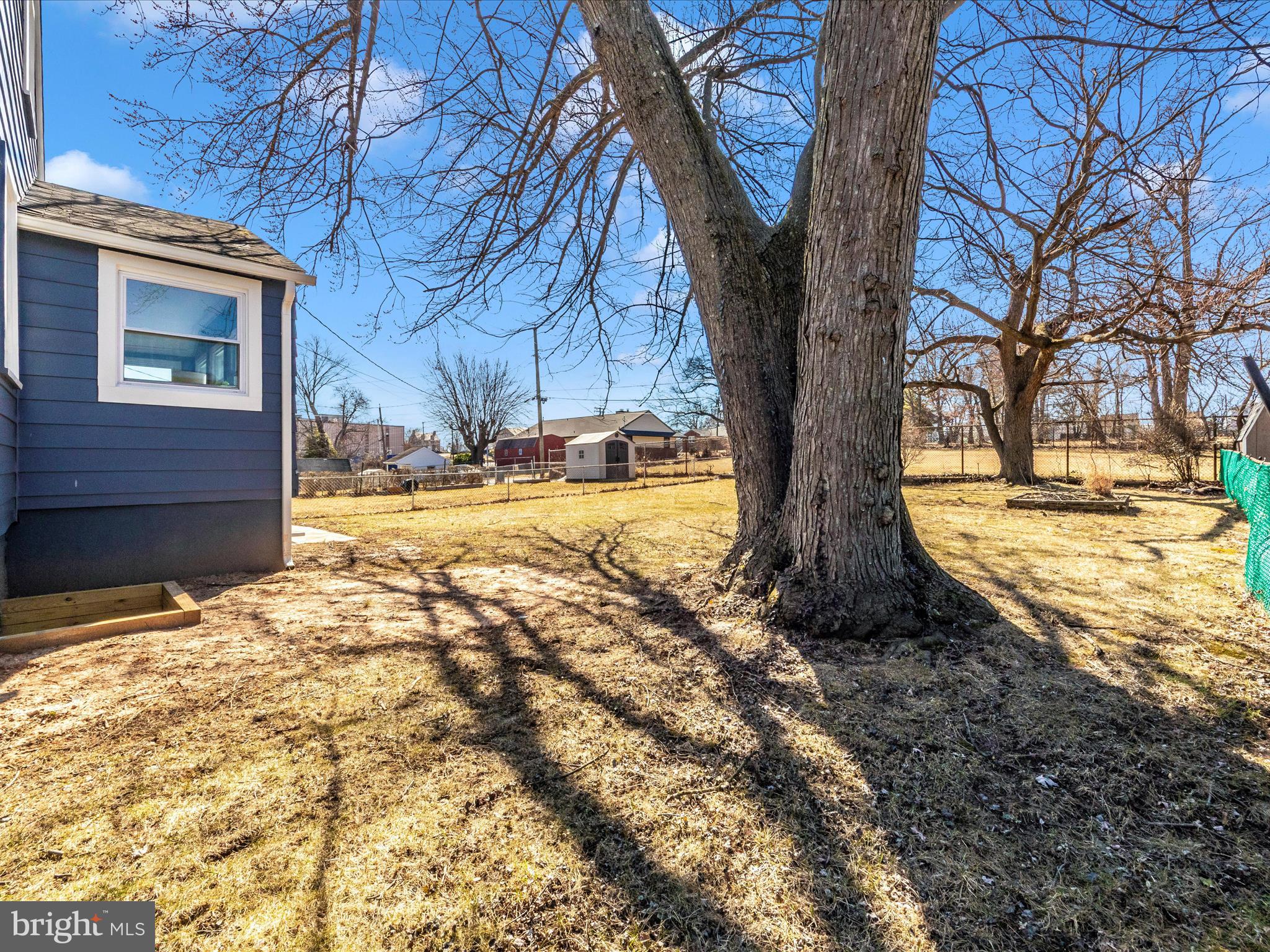 EDGEWOOD PARK - Residential