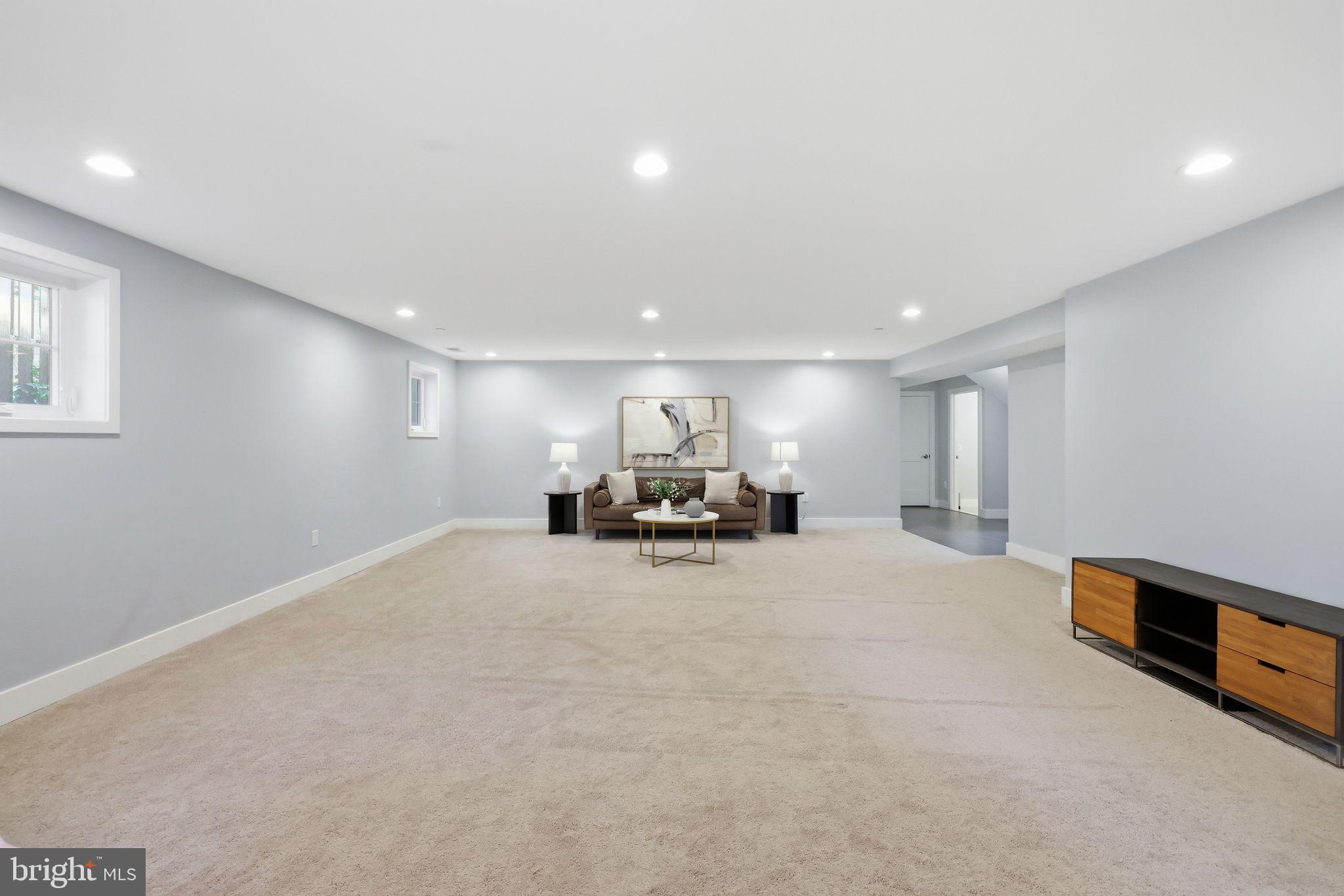 OAKLAND TERRACE - Residential
