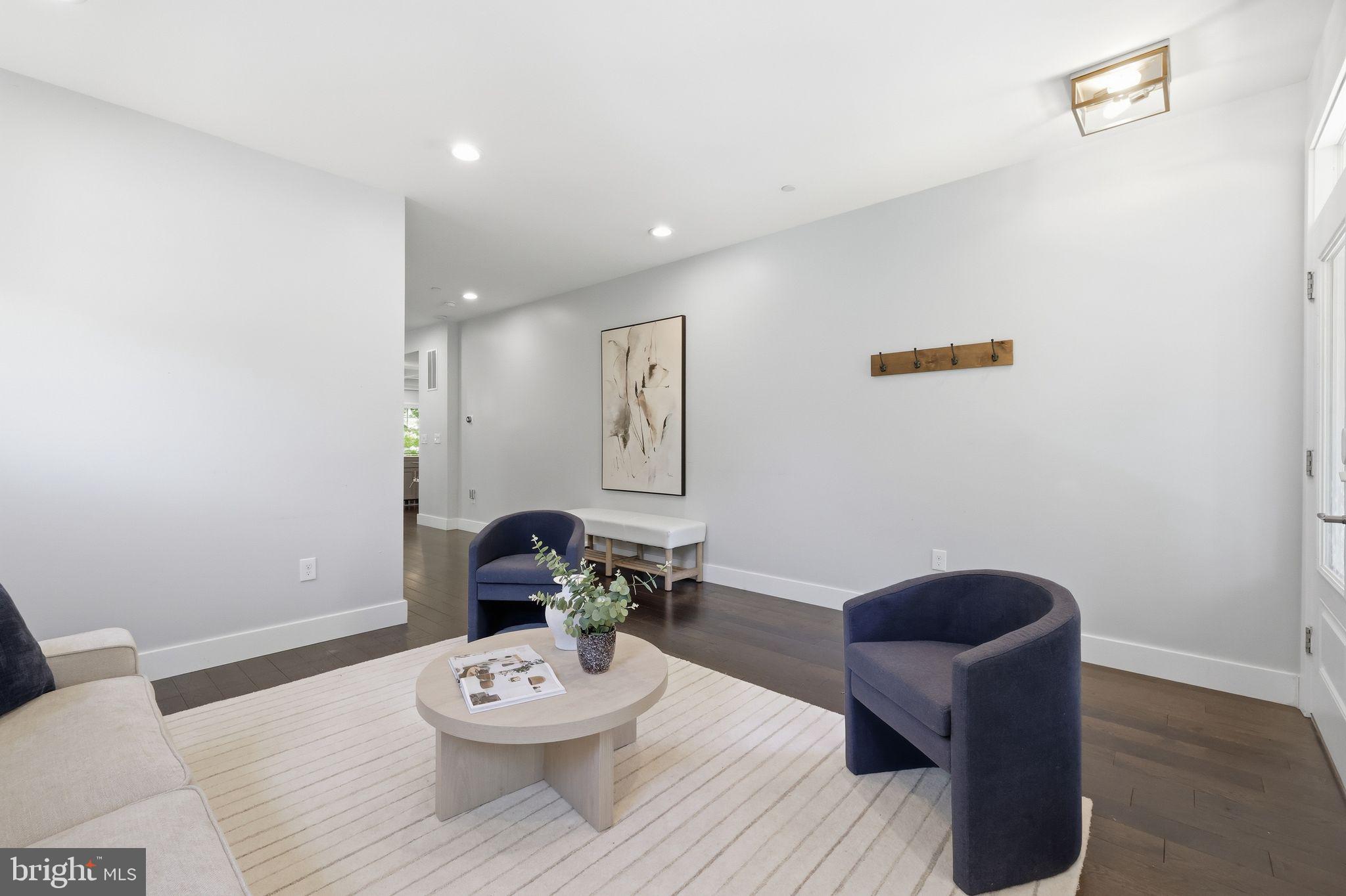 OAKLAND TERRACE - Residential