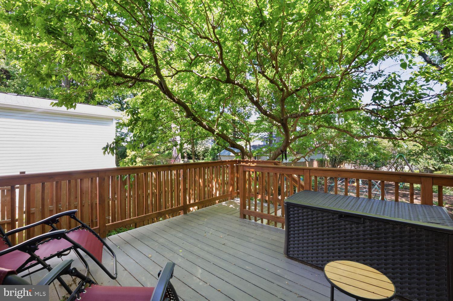 OAKLAND TERRACE - Residential