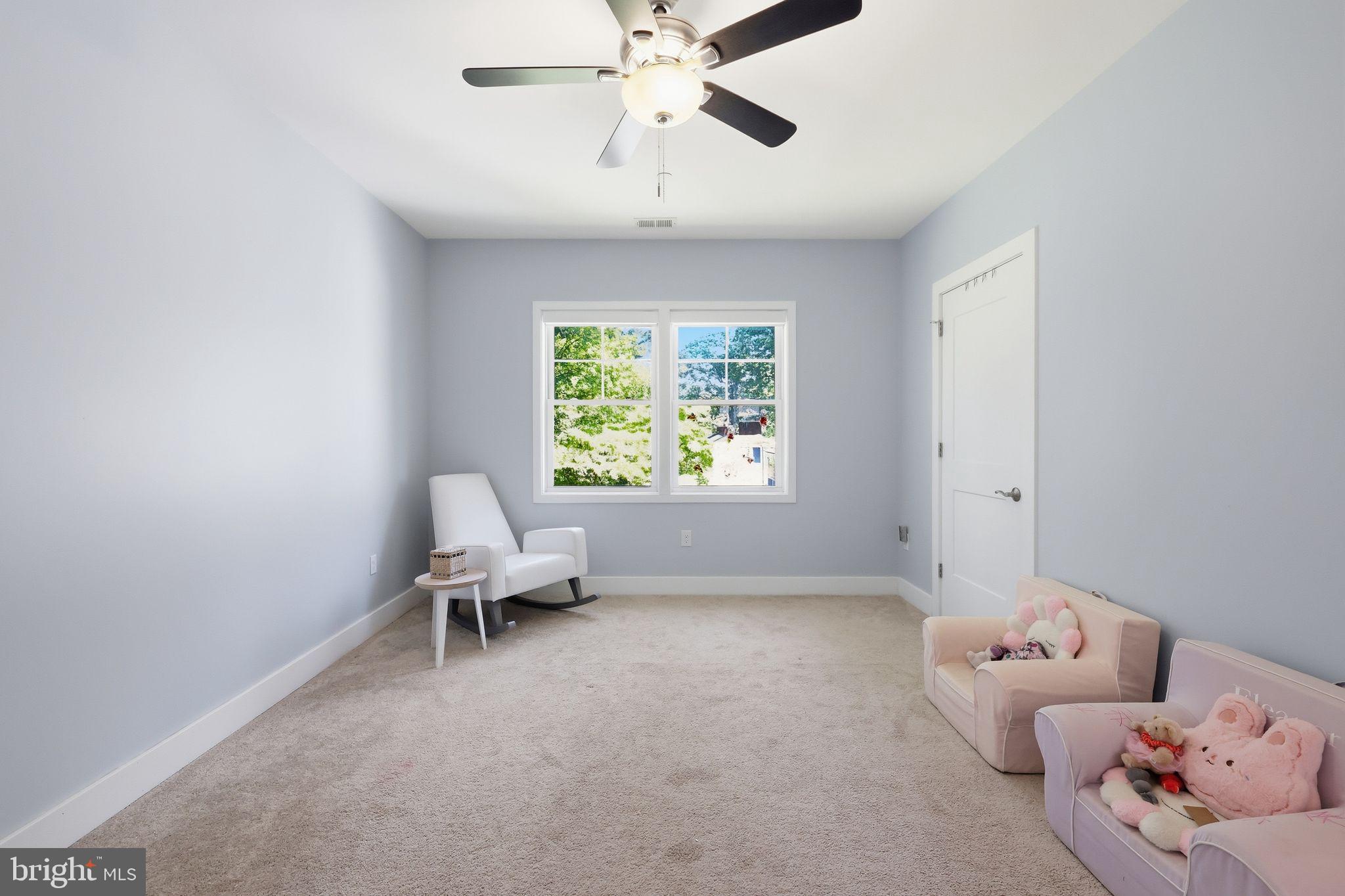 OAKLAND TERRACE - Residential