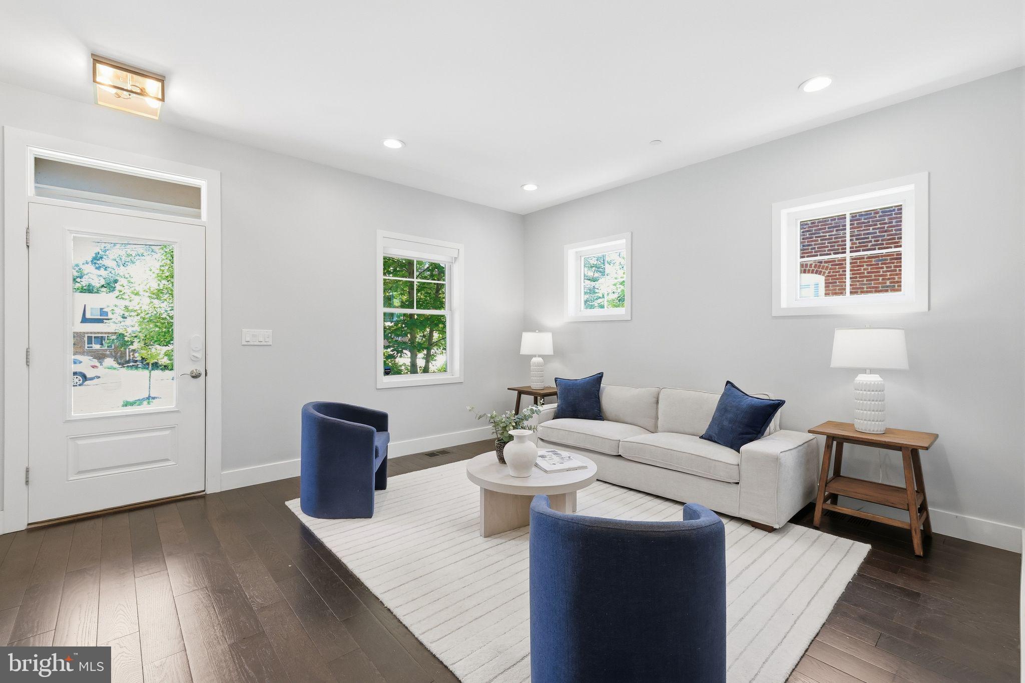 OAKLAND TERRACE - Residential