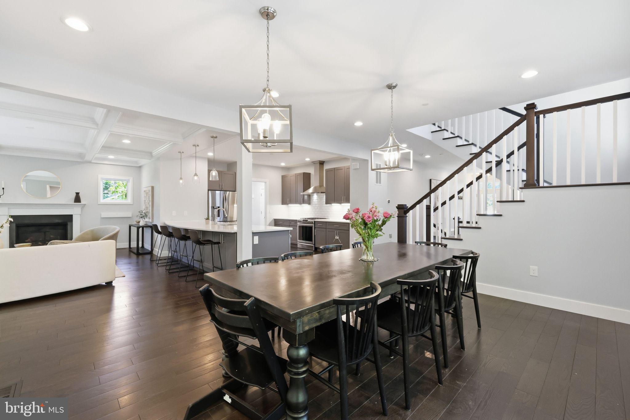 OAKLAND TERRACE - Residential