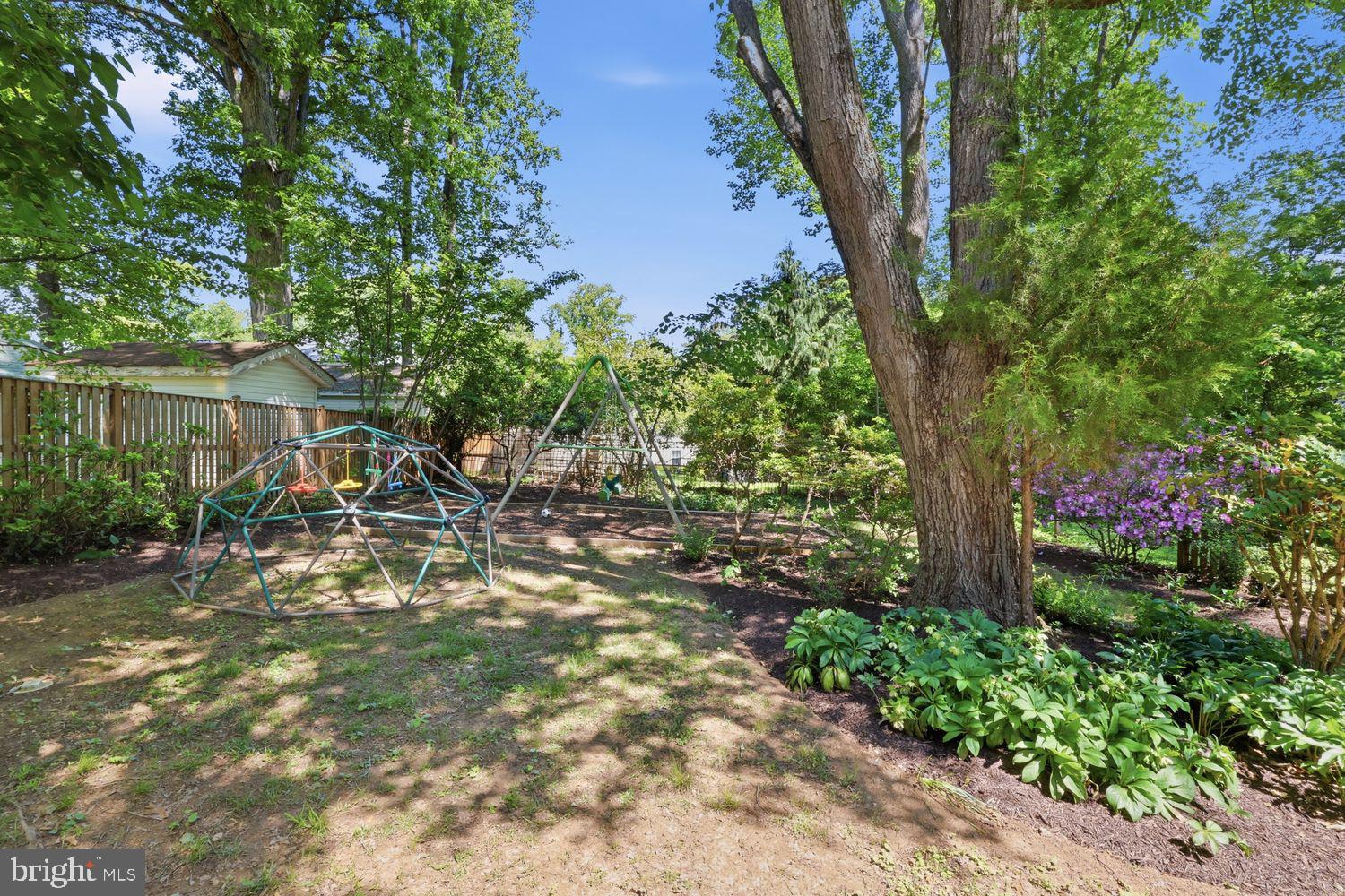OAKLAND TERRACE - Residential