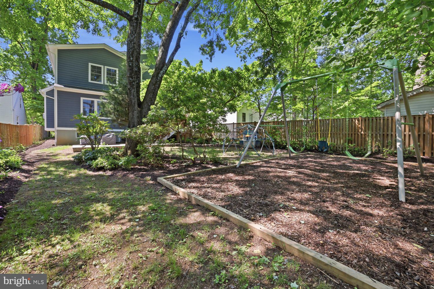 OAKLAND TERRACE - Residential