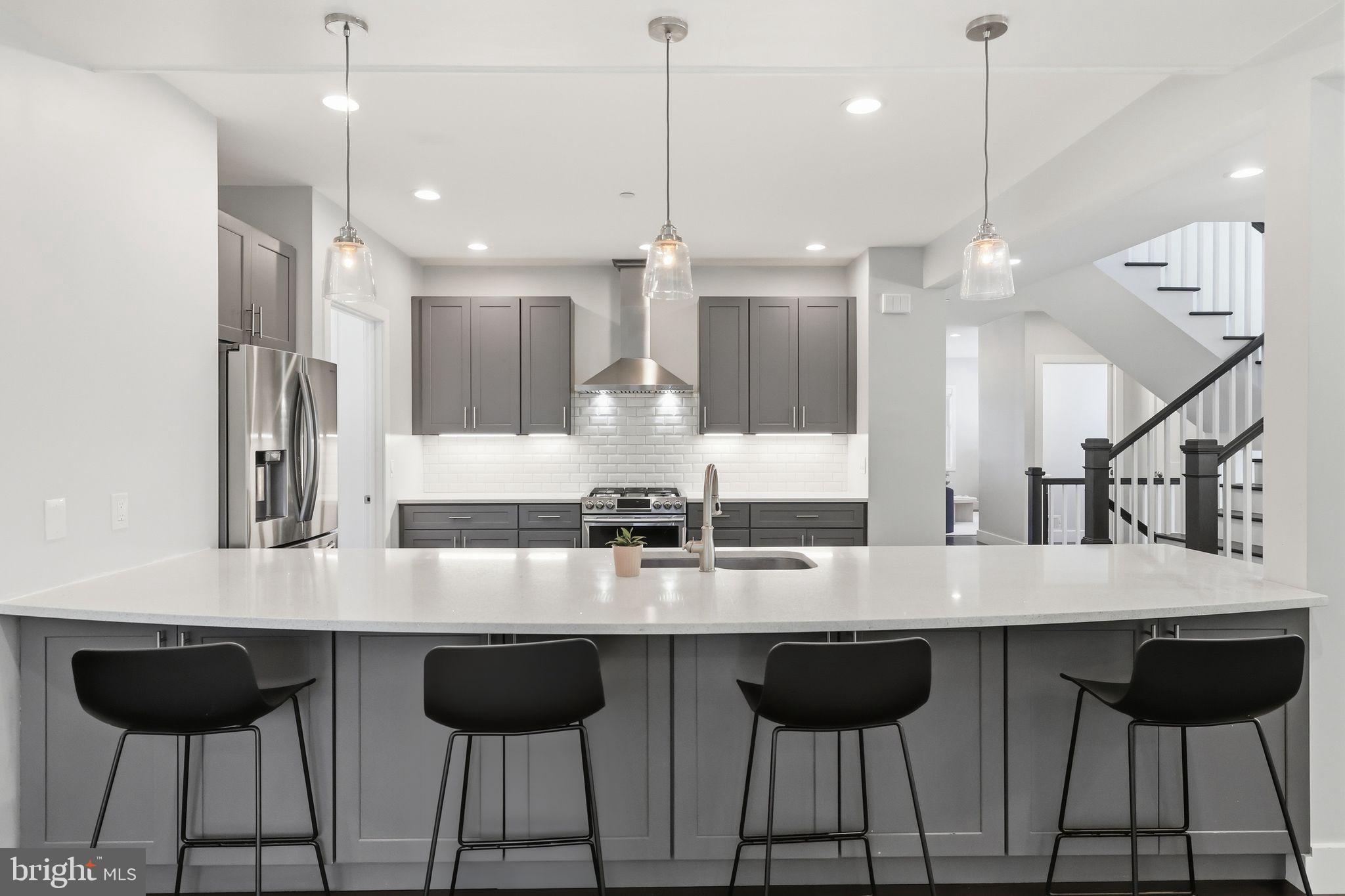 OAKLAND TERRACE - Residential