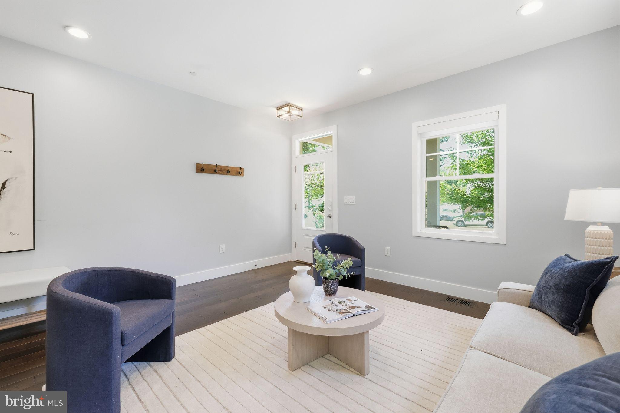 OAKLAND TERRACE - Residential