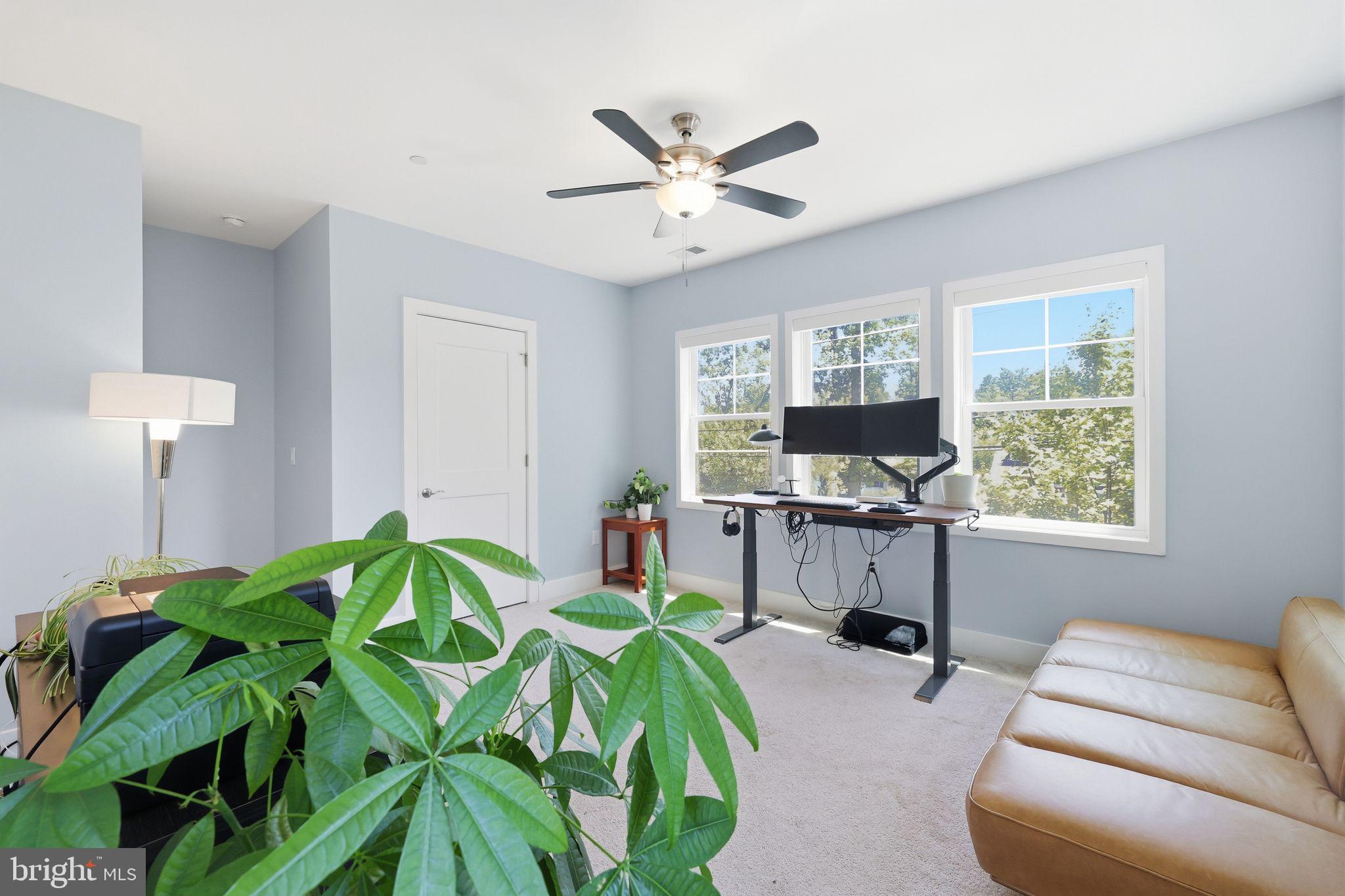 OAKLAND TERRACE - Residential