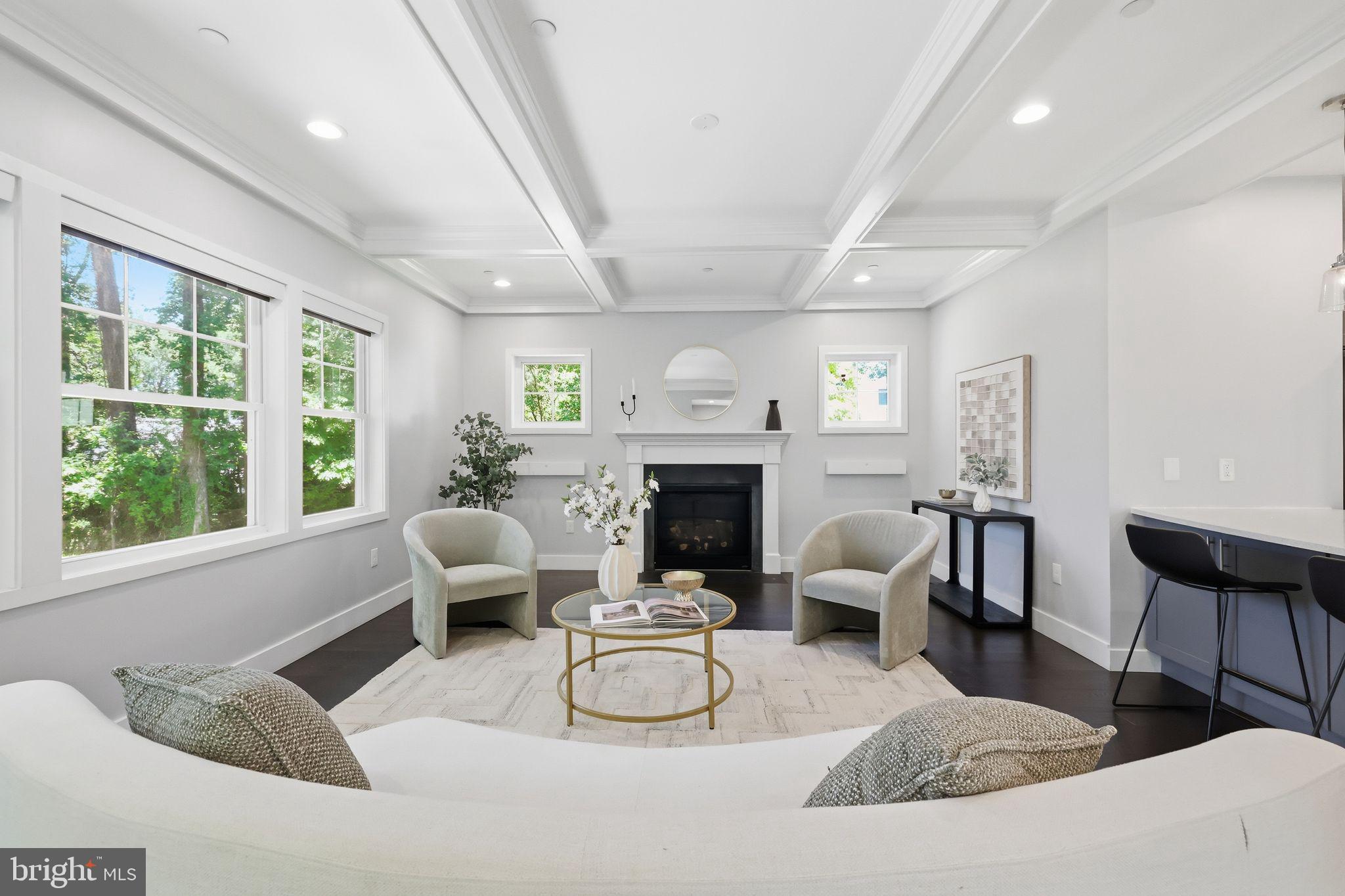 OAKLAND TERRACE - Residential