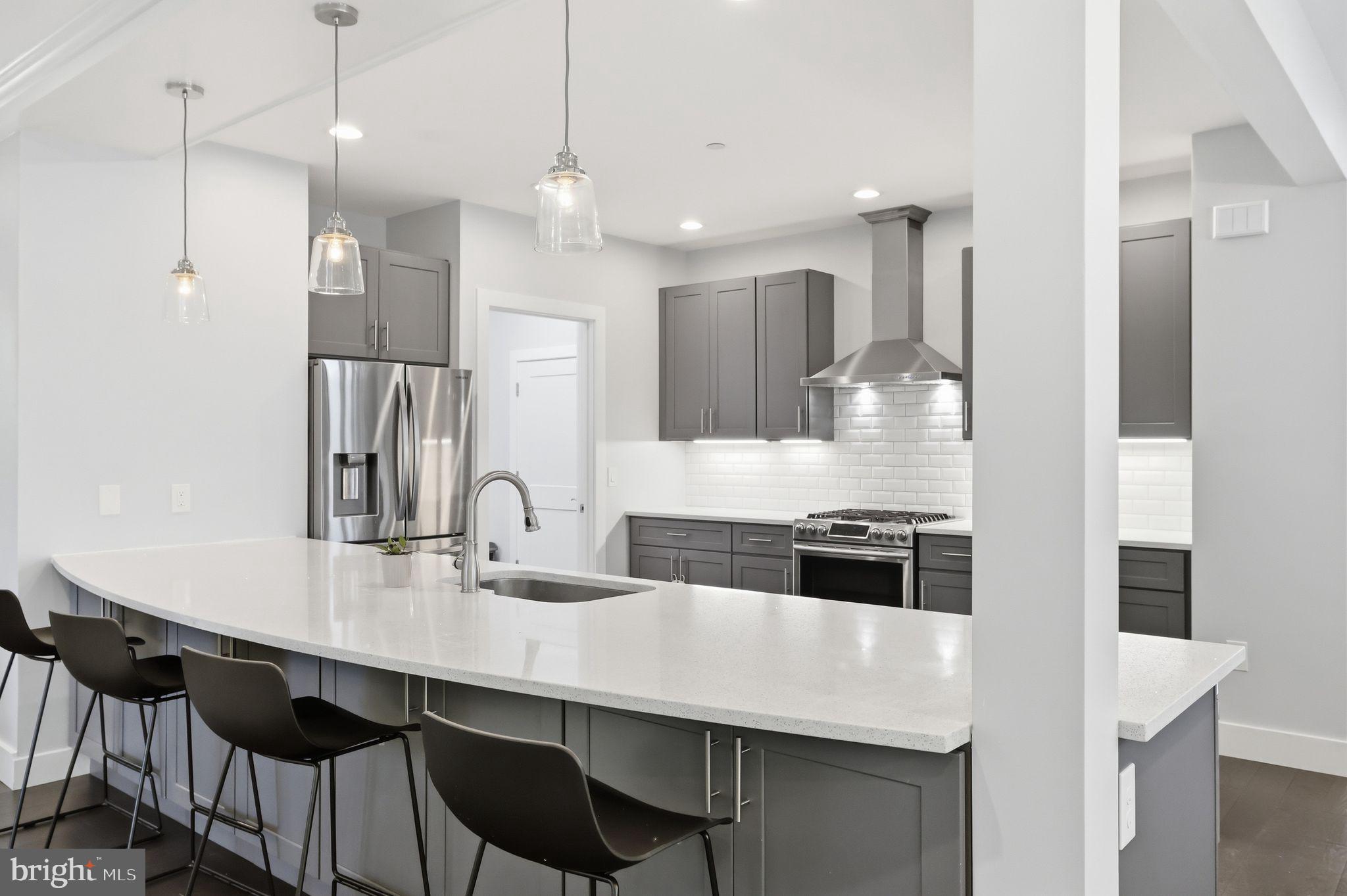 OAKLAND TERRACE - Residential