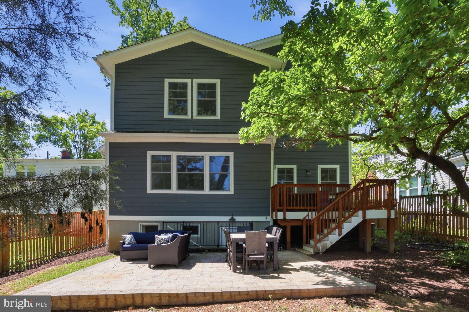 OAKLAND TERRACE - Residential