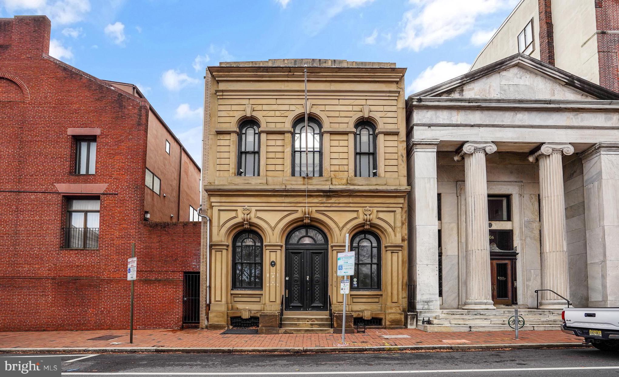 304 Walnut Street presents a rare opportunity to purchase a boutique former bank building with a serene and irreplaceable location in Society Hill sitting across from Independence Mall.  Striking architectural detail includes a historic facade, soaring atrium with “cat walk” and large skylight, vault room, large arched windows, crown moulding and millwork throughout.  The property includes a large and beautiful brick walled and paved private rear courtyard.  The building has excellent scale for its size with 25’ of frontage, 125’ of depth, and high ceilings.  This opportunity could be ideal for either an investor or an owner-occupant with a retail, office or medical use.  304 Walnut Street is also available for long term lease.