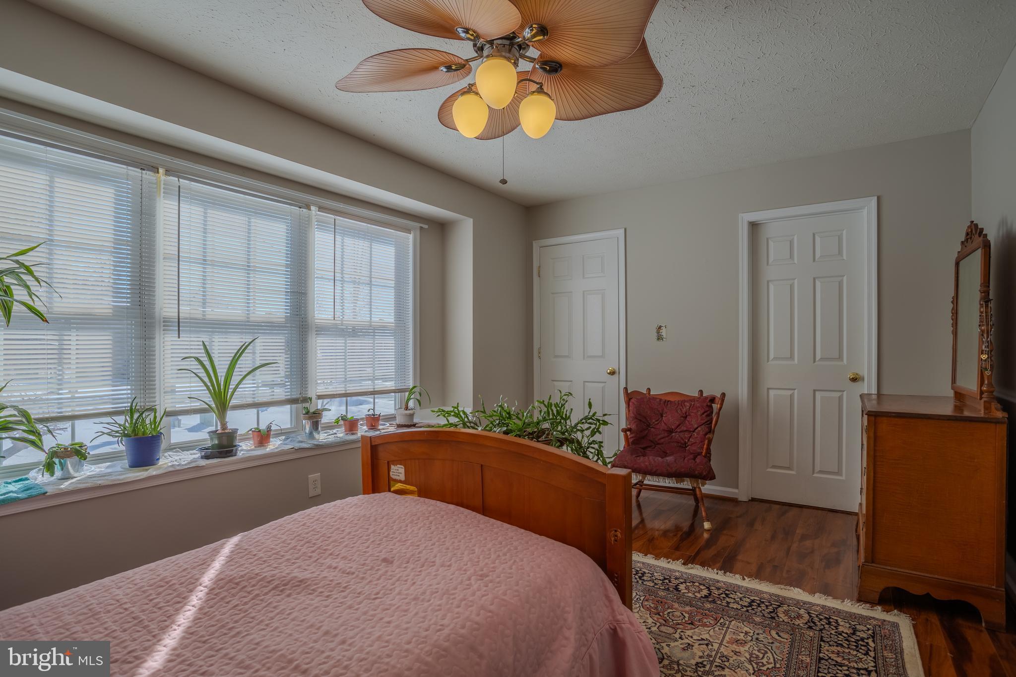 WOODRIDGE - Residential