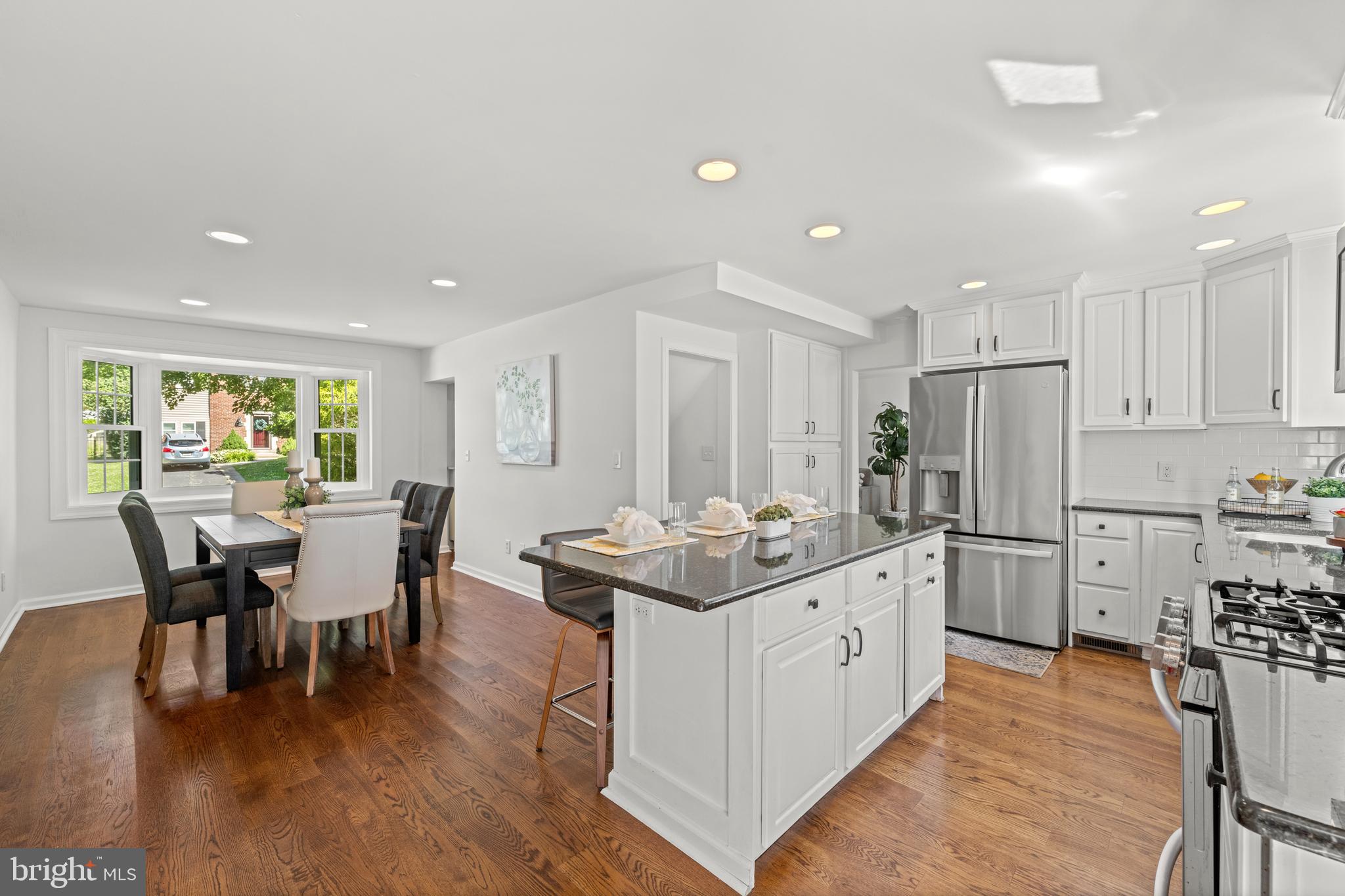 LYNNWOOD - Residential