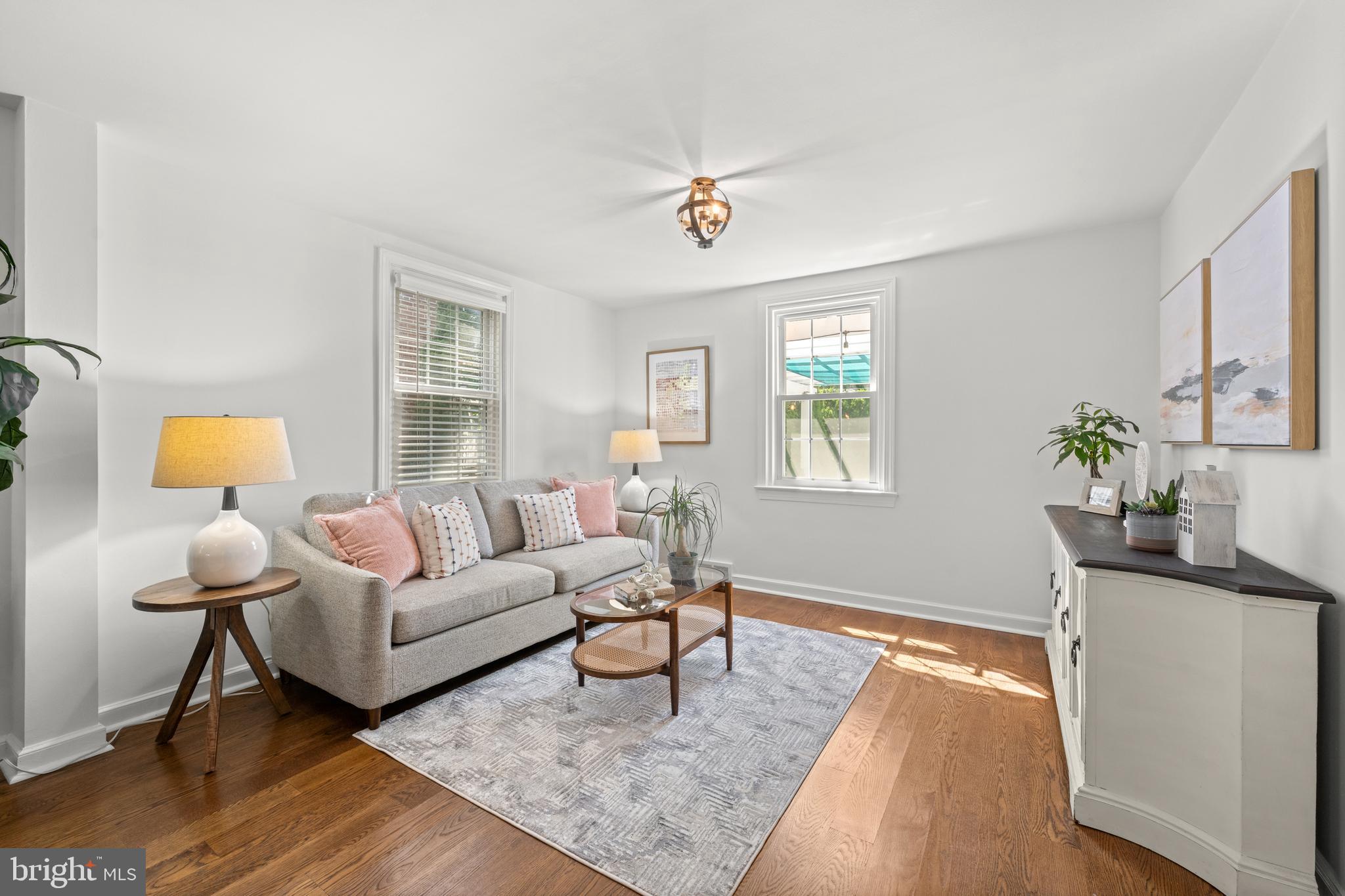 LYNNWOOD - Residential