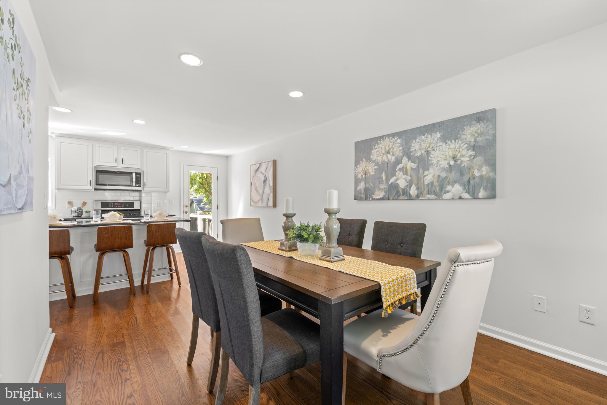 LYNNWOOD - Residential