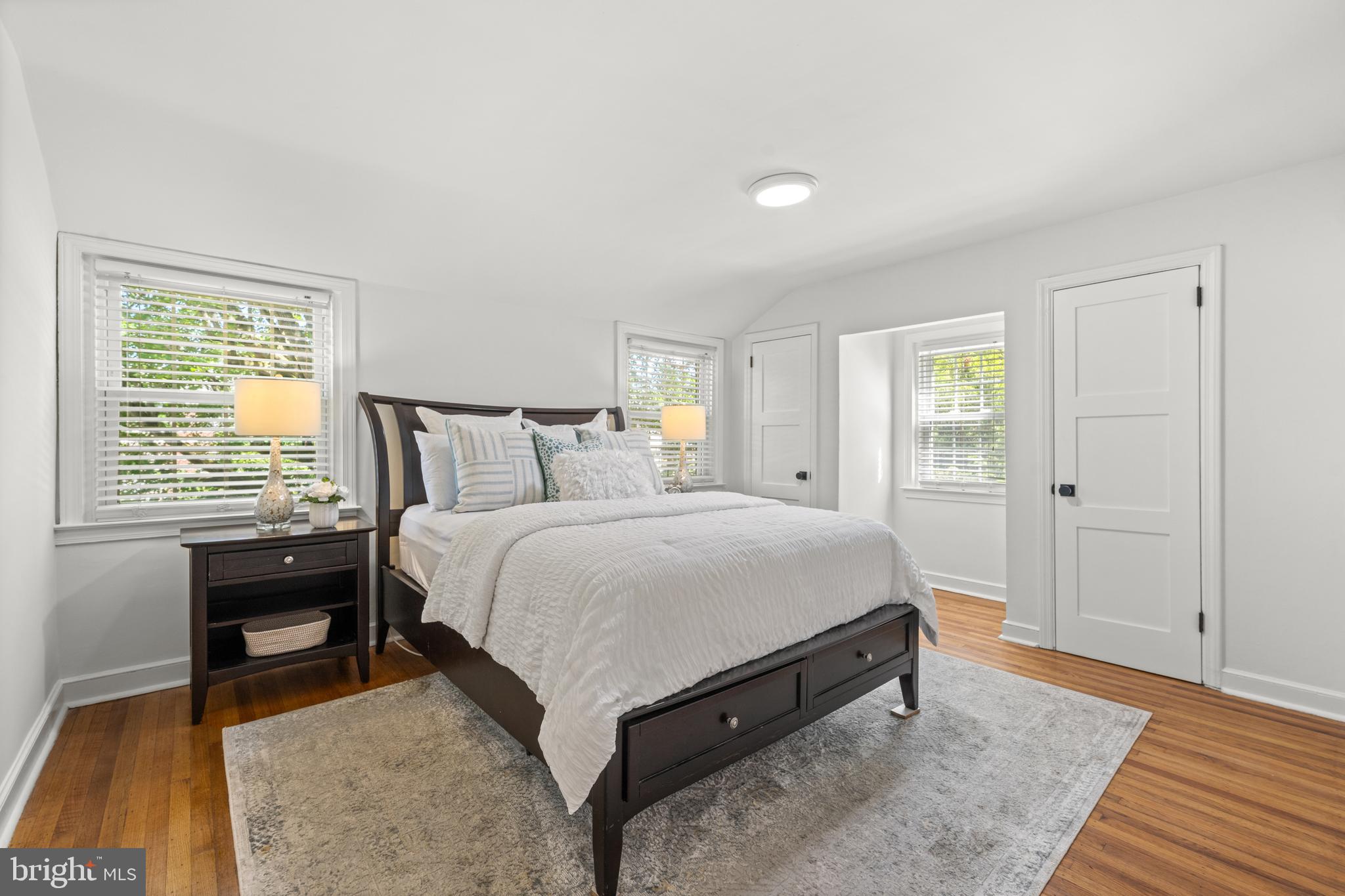 LYNNWOOD - Residential