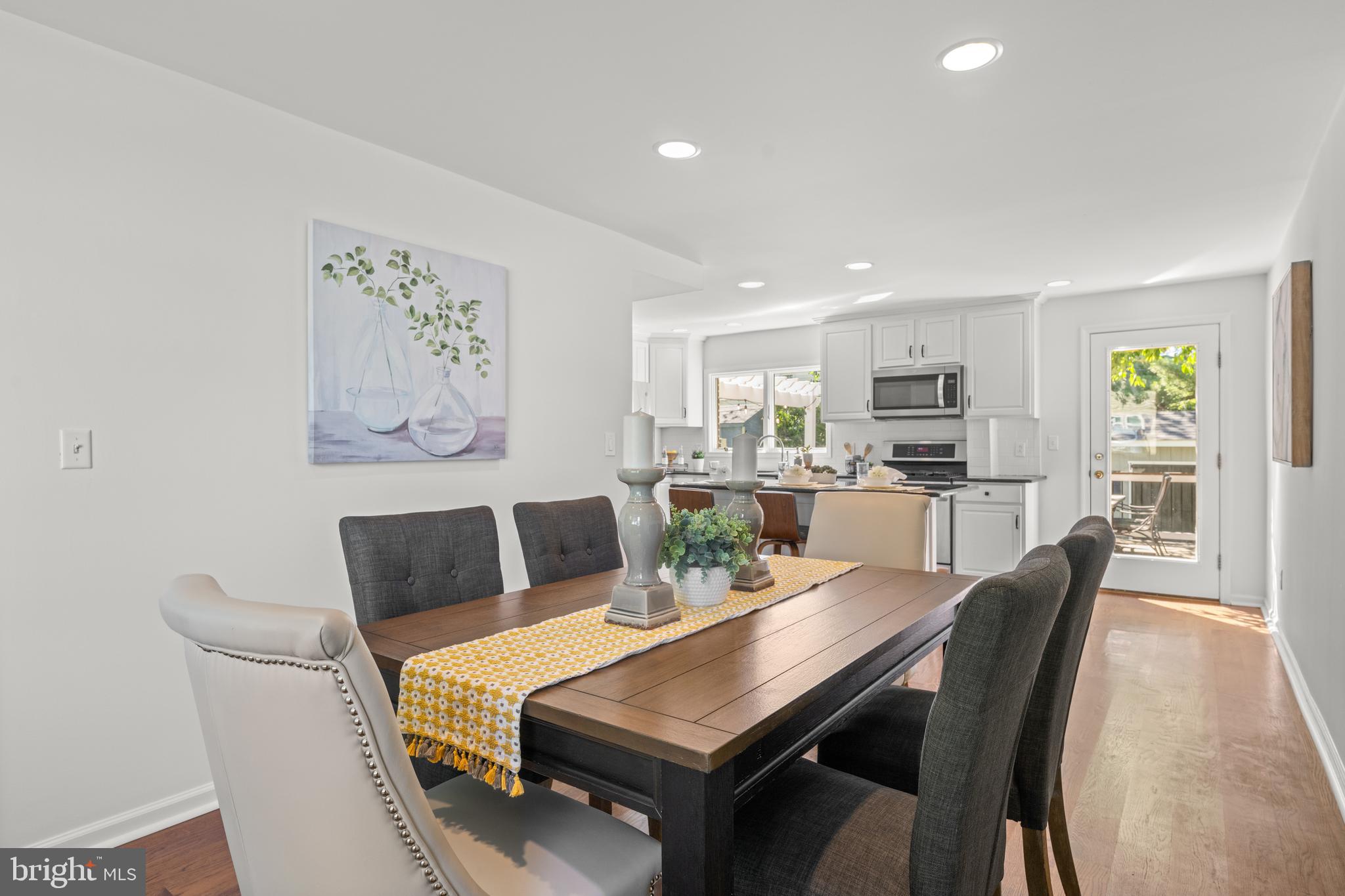 LYNNWOOD - Residential