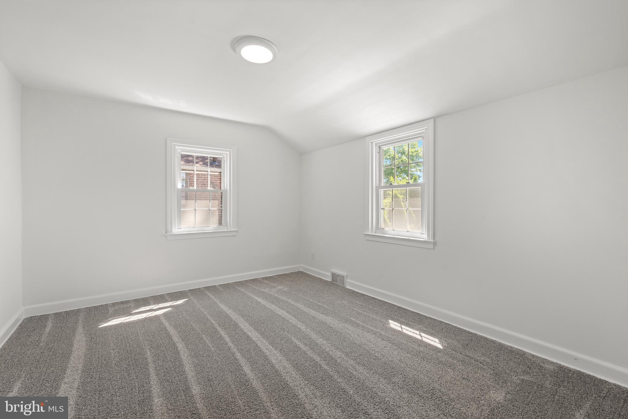 LYNNWOOD - Residential