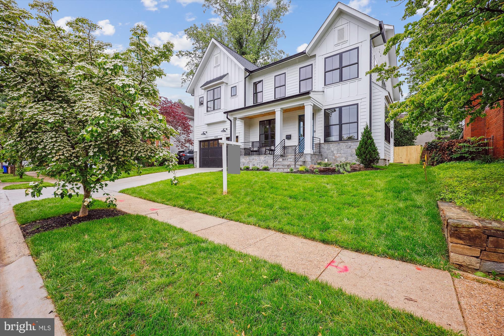 HENDRY ESTATES - Residential