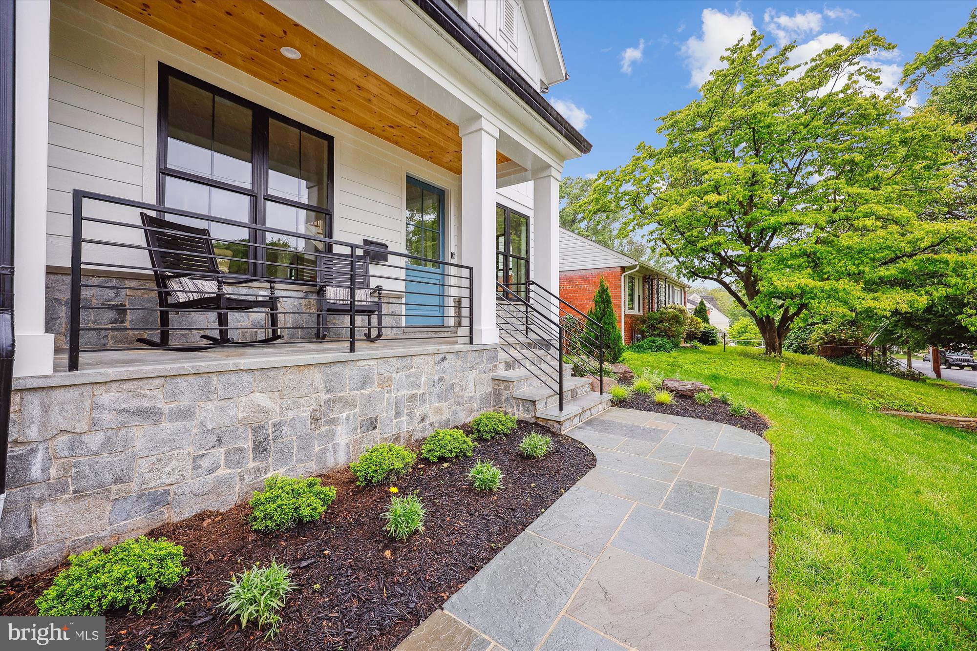 HENDRY ESTATES - Residential