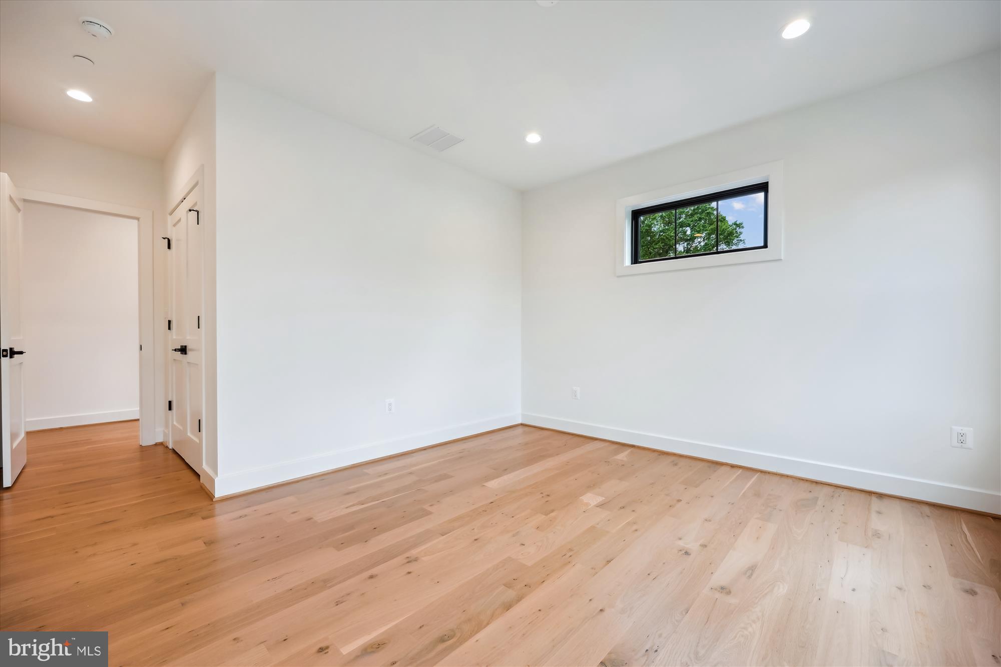 HENDRY ESTATES - Residential