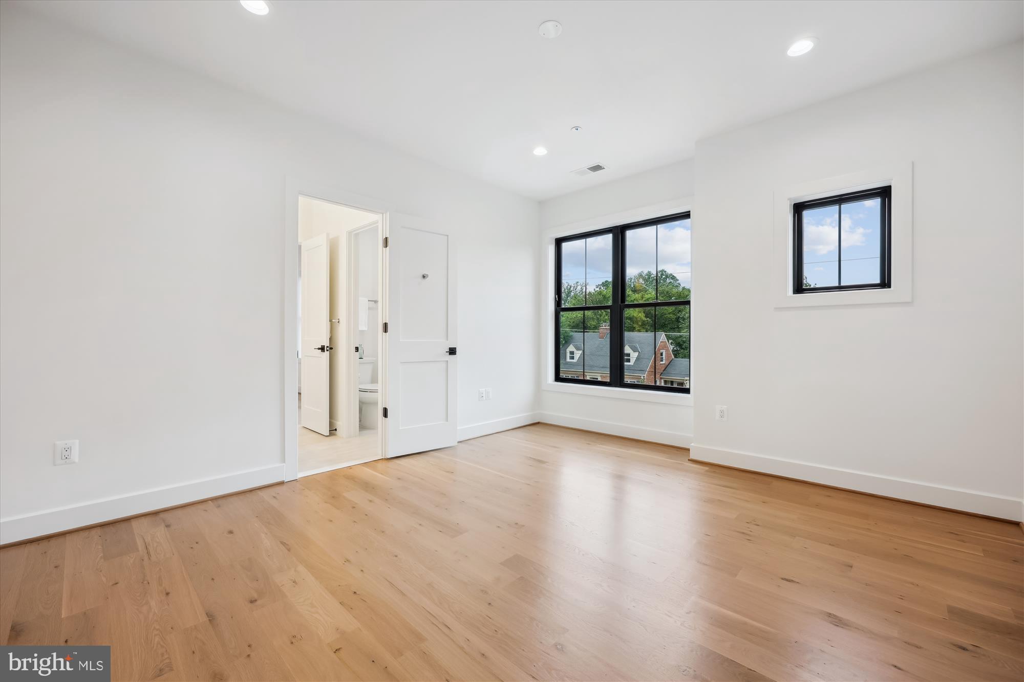 HENDRY ESTATES - Residential