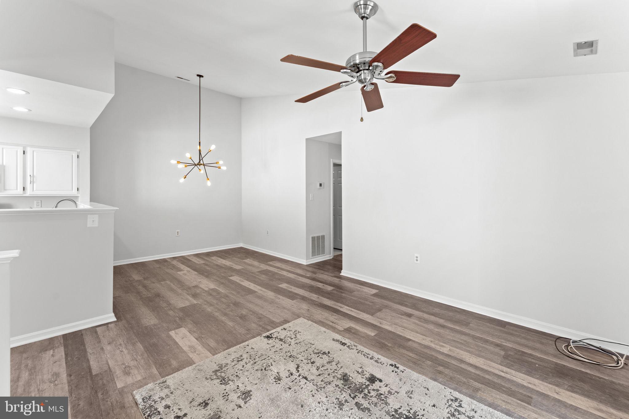 ROLLING OAKS - Residential