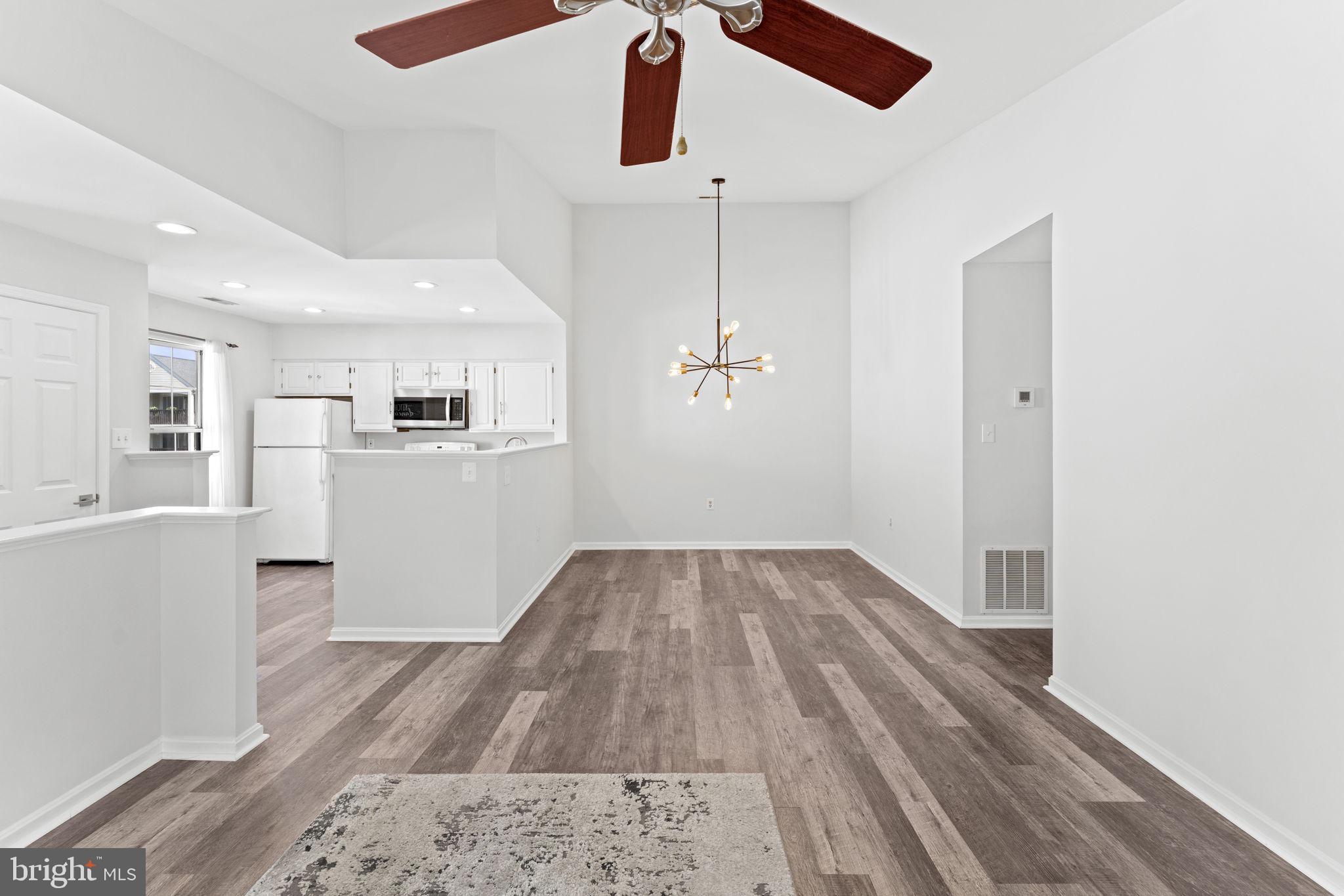 ROLLING OAKS - Residential